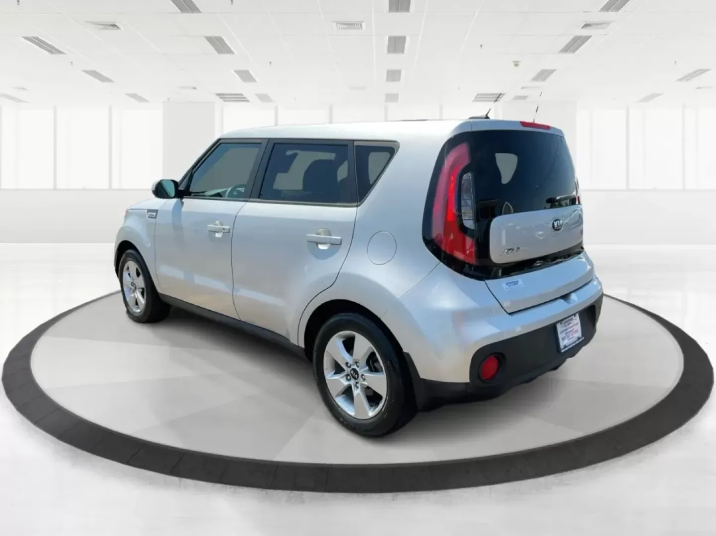 2018 Kia Soul Base 6A (KNDJN2A29J7) with an 1.6L L4 DOHC 16V engine, 6-Speed Automatic transmission, located at 8750 N County Rd 25A, Piqua, OH, 45356, (937) 908-9800, 40.164391, -84.232513 - Are you looking for the perfect vehicle to enhance your daily routine or empower your weekend adventures? Look no further! The 2018 Kia Soul Base 6A is here to redefine your driving experience, offering the ideal blend of comfort, style, and versatility. Whether you're commuting to work, shuttling y - Photo#18