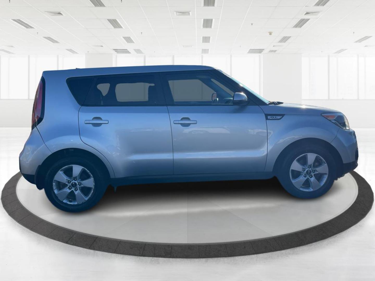 2018 Kia Soul Base 6A (KNDJN2A29J7) with an 1.6L L4 DOHC 16V engine, 6-Speed Automatic transmission, located at 1230 East Main St, Xenia, OH, 45385, (937) 908-9800, 39.688026, -83.910172 - 2018 Kia Soul Base 6A - Photo#1