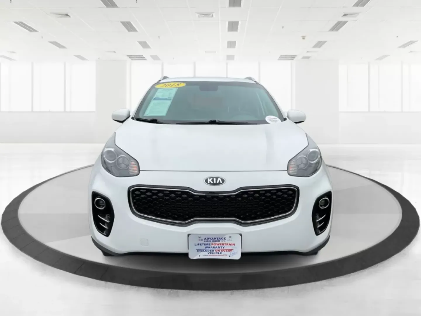2018 Kia Sportage LX (KNDPMCACXJ7) with an Theta II 2.4L I-4 gasoline direct injection engine, located at 1184 Kauffman Ave, Fairborn, OH, 45324, (937) 908-9800, 39.807072, -84.030914 - **Discover Your Next Adventure with the 2018 Kia Sportage LX at Advantage Car and Credit!**<br /> <br /> Are you searching for the perfect vehicle that can seamlessly transition from daily commutes to weekend getaways? Look no further than this stunning 2018 Kia Sportage LX, available now at Advanta - Photo#5