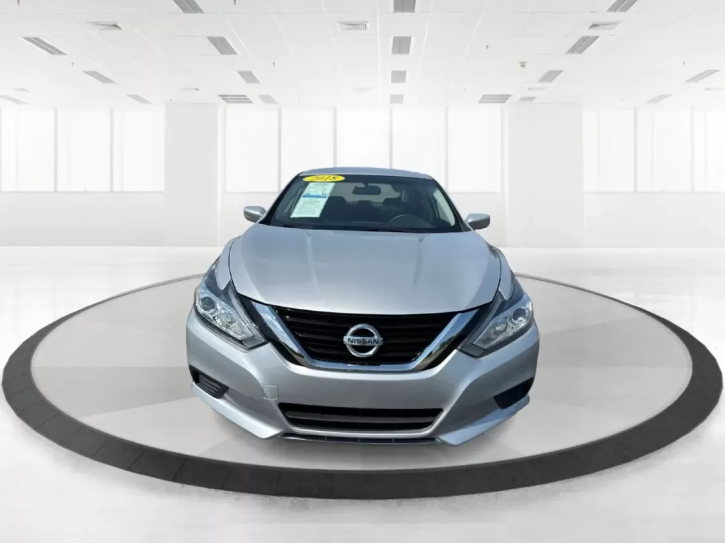 2018 Nissan Altima 2.5 S (1N4AL3AP5JC) with an 2.5L I-4 DOHC engine, located at 1230 East Main St, Xenia, OH, 45385, (937) 908-9800, 39.688026, -83.910172 - Are you searching for a reliable sedan that combines comfort, affordability, and style? Look no further than this 2018 Nissan Altima 2.5 S, available now at Advantage Car and Credit in Fairborn, OH. Perfect for commuting to work or making family outings more enjoyable, this sleek vehicle is designed - Photo#7