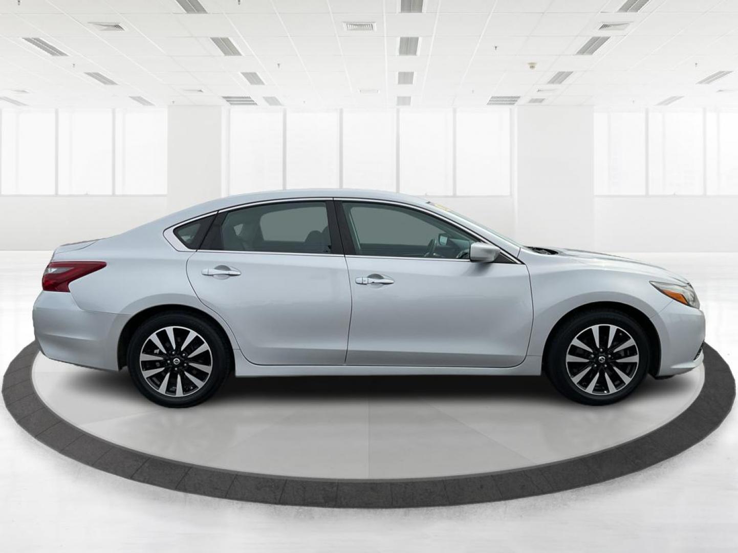 2018 Nissan Altima 2.5 SV (1N4AL3APXJC) with an 2.5L I-4 DOHC engine, located at 880 E. National Road, Vandalia, OH, 45377, (937) 908-9800, 39.891918, -84.183594 - 2018 Nissan Altima 2.5 SV - Photo#1