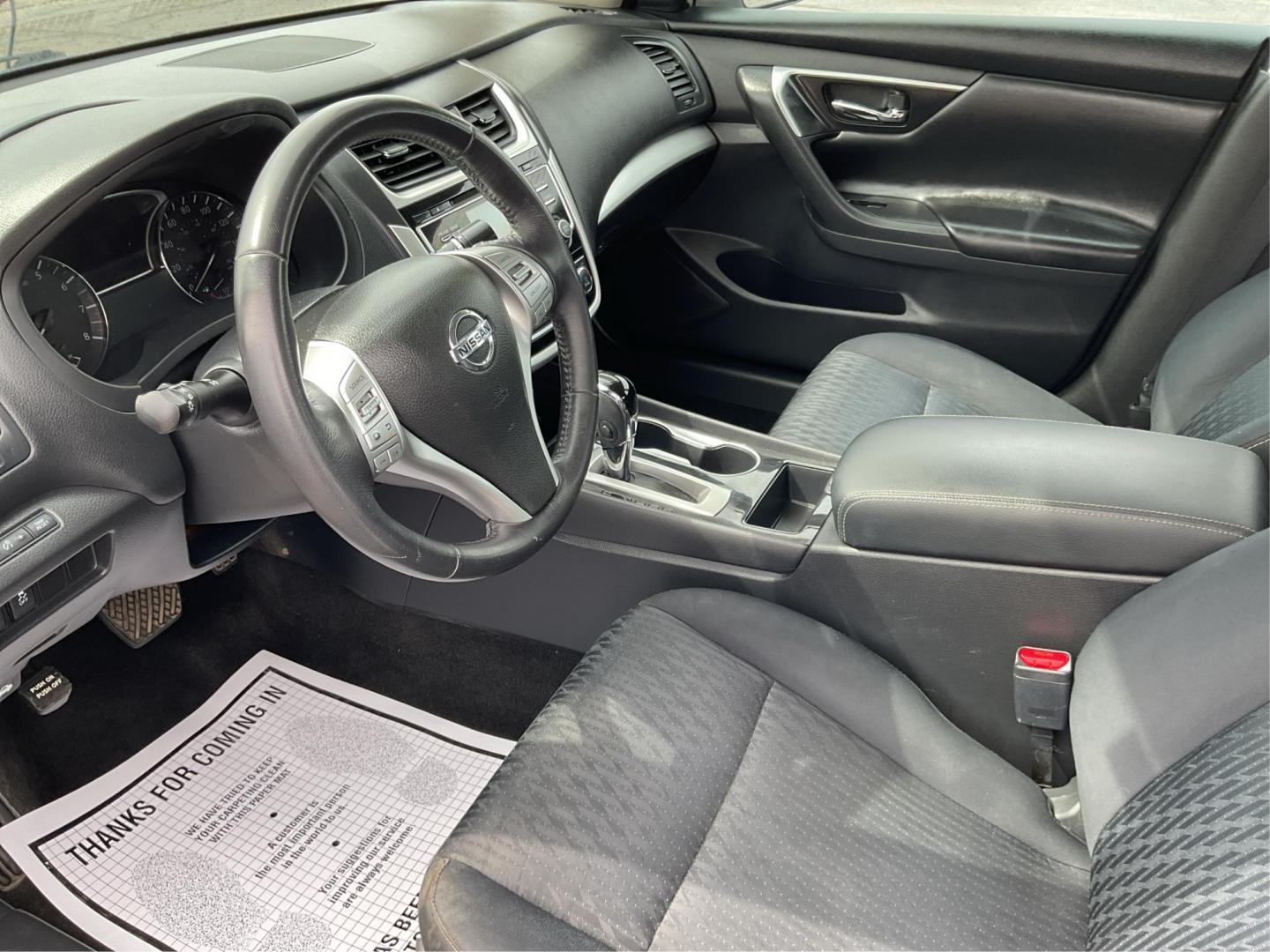2018 Nissan Altima 2.5 SV (1N4AL3APXJC) with an 2.5L I-4 DOHC engine, located at 880 E. National Road, Vandalia, OH, 45377, (937) 908-9800, 39.891918, -84.183594 - 2018 Nissan Altima 2.5 SV - Photo#8