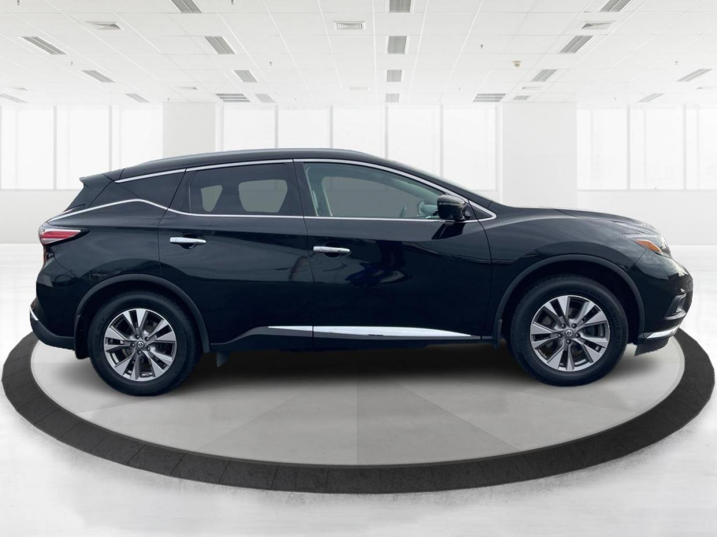 2018 Nissan Murano SL AWD (5N1AZ2MH1JN) with an 3.5L V6 DOHC 24V engine, Continuously Variable Transmission transmission, located at 1230 East Main St, Xenia, OH, 45385, (937) 908-9800, 39.688026, -83.910172 - 2018 Nissan Murano SL AWD - Photo#1