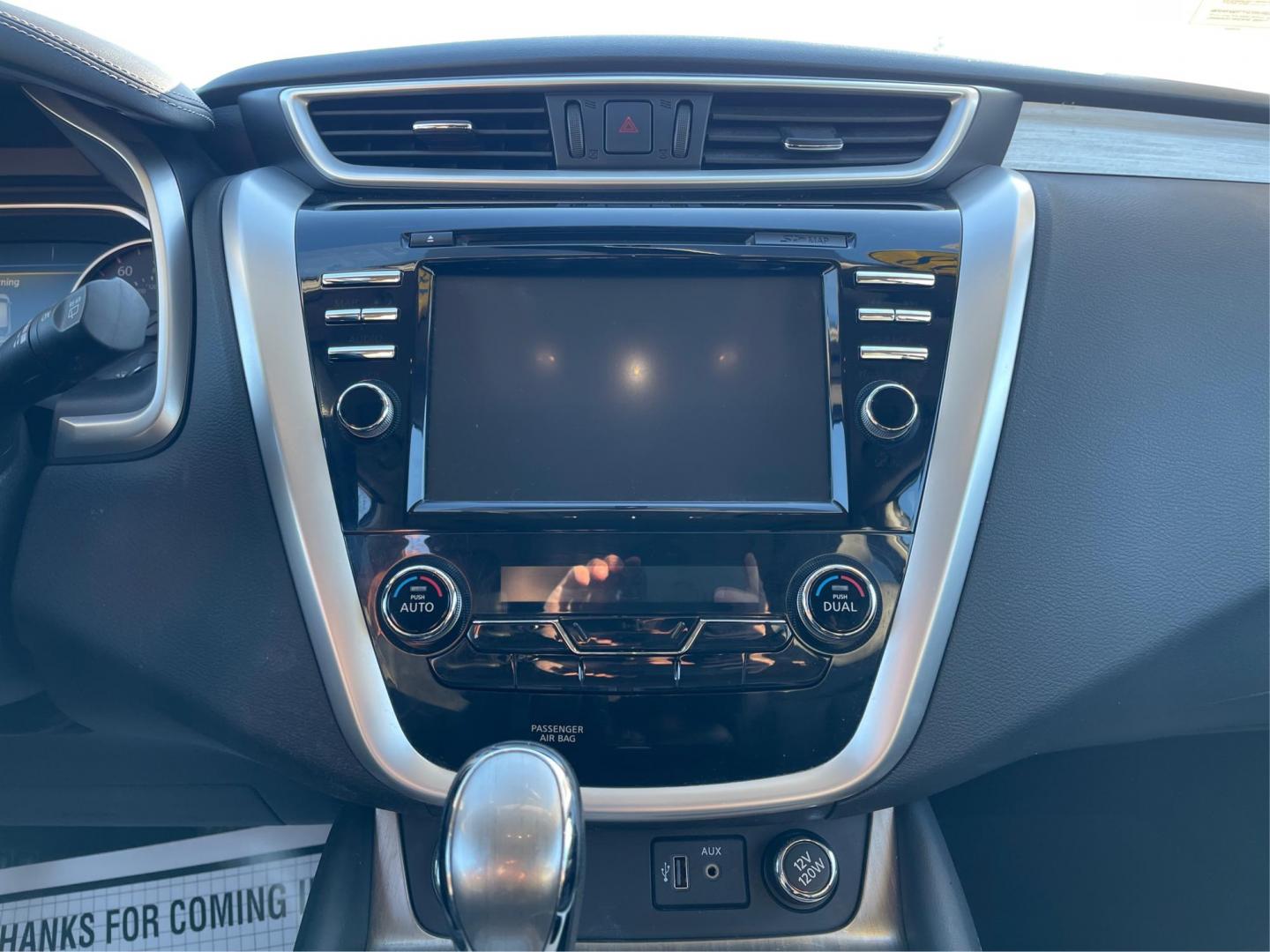 2018 Nissan Murano SL AWD (5N1AZ2MH4JN) with an 3.5L V6 DOHC 24V engine, Continuously Variable Transmission transmission, located at 1230 East Main St, Xenia, OH, 45385, (937) 908-9800, 39.688026, -83.910172 - One Owner - Photo#12