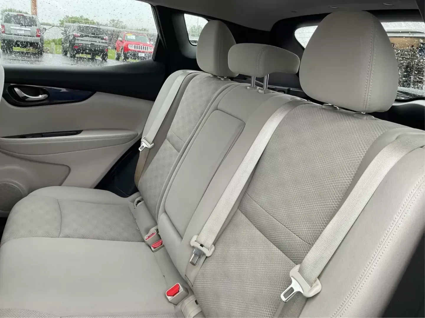 2018 Nissan Rogue Sport SV AWD (JN1BJ1CR6JW) with an 2.0L L4 DOHC 16V engine, Continuously Variable Transmission transmission, located at 880 E. National Road, Vandalia, OH, 45377, (937) 908-9800, 39.891918, -84.183594 - 2018 Nissan Rogue Sport SV AWD - Photo#8