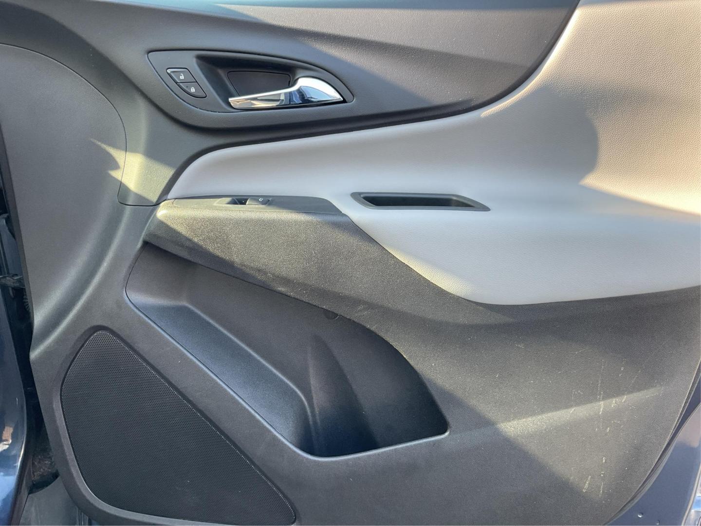 2019 Chevrolet Equinox LS 2WD (3GNAXHEV2KL) with an 1.5L L4 DOHC 16V TURBO engine, 6-Speed Automatic transmission, located at 8750 N County Rd 25A, Piqua, OH, 45356, (937) 908-9800, 40.164391, -84.232513 - 2019 Chevrolet Equinox LS 2WD - Photo#18
