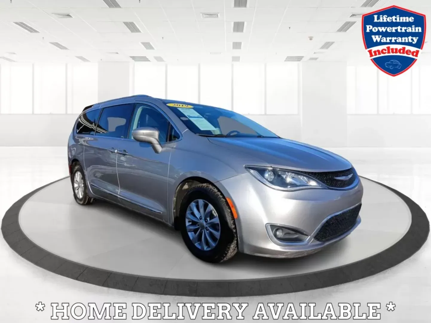 2019 Chrysler Pacifica Touring-L (2C4RC1BG5KR) with an 3.6L V6 DOHC 24V engine, 9-Speed Automatic transmission, located at 8750 N County Rd 25A, Piqua, OH, 45356, (937) 908-9800, 40.164391, -84.232513 - **Experience Family Adventures with the 2019 Chrysler Pacifica Touring-L from Advantage Car and Credit!**<br /> <br /> Are you searching for the perfect vehicle to accommodate your family's growing needs? Look no further! The 2019 Chrysler Pacifica Touring-L is designed with families in mind, offeri - Photo#0