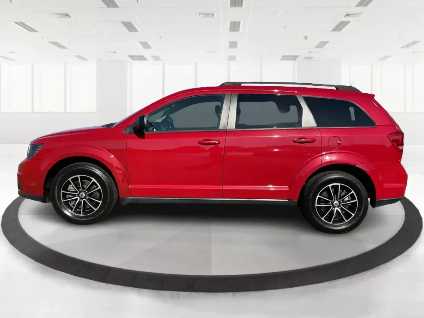 2019 Dodge Journey SE (3C4PDCBBXKT) with an Other engine, located at 1951 S Dayton Lakeview Rd., New Carlisle, OH, 45344, (937) 908-9800, 39.890999, -84.050255 - Embrace adventure and practicality with the 2019 Dodge Journey SE, a versatile SUV designed for families and active lifestyles alike. Whether you're navigating the busy streets of Fairborn or embarking on weekend road trips to nearby attractions like Wright-Patterson Air Force Base or the beautiful - Photo#5