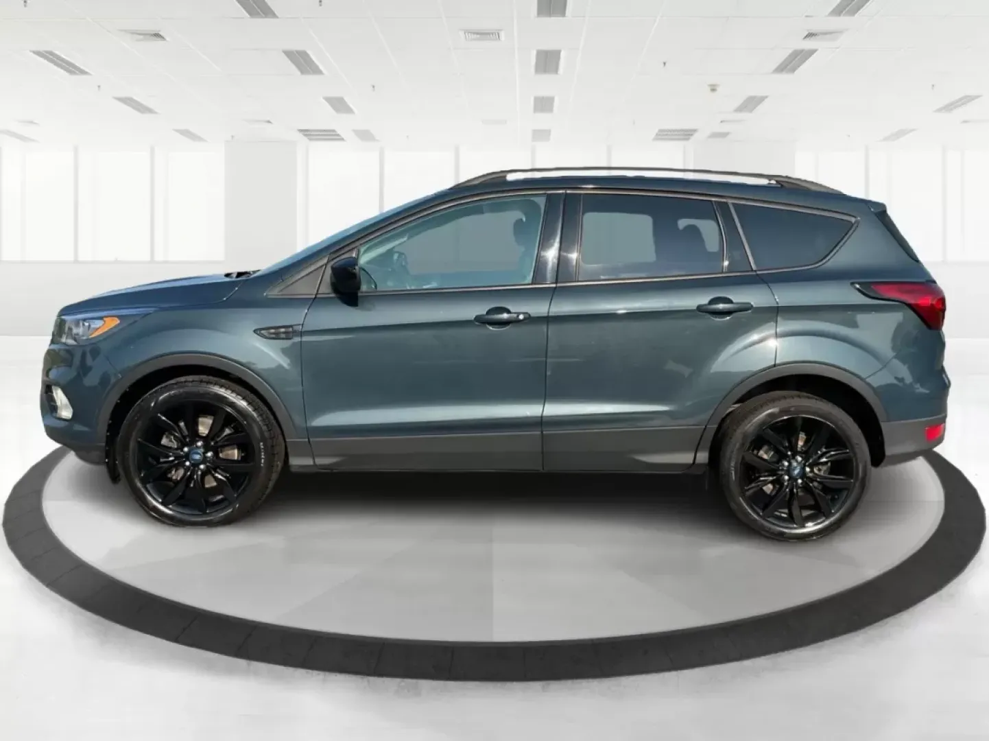 2019 Ford Escape SE (1FMCU9GD1KU) with an Other engine, located at 8750 N County Rd 25A, Piqua, OH, 45356, (937) 908-9800, 40.164391, -84.232513 - Elevate your adventures and daily routines with the versatile 2019 Ford Escape SE, perfect for growing families and weekend explorers alike. Whether you're navigating the bustling streets of Fairborn or heading out for a scenic drive in the picturesque Miami Valley, this SUV is designed to provide c - Photo#4