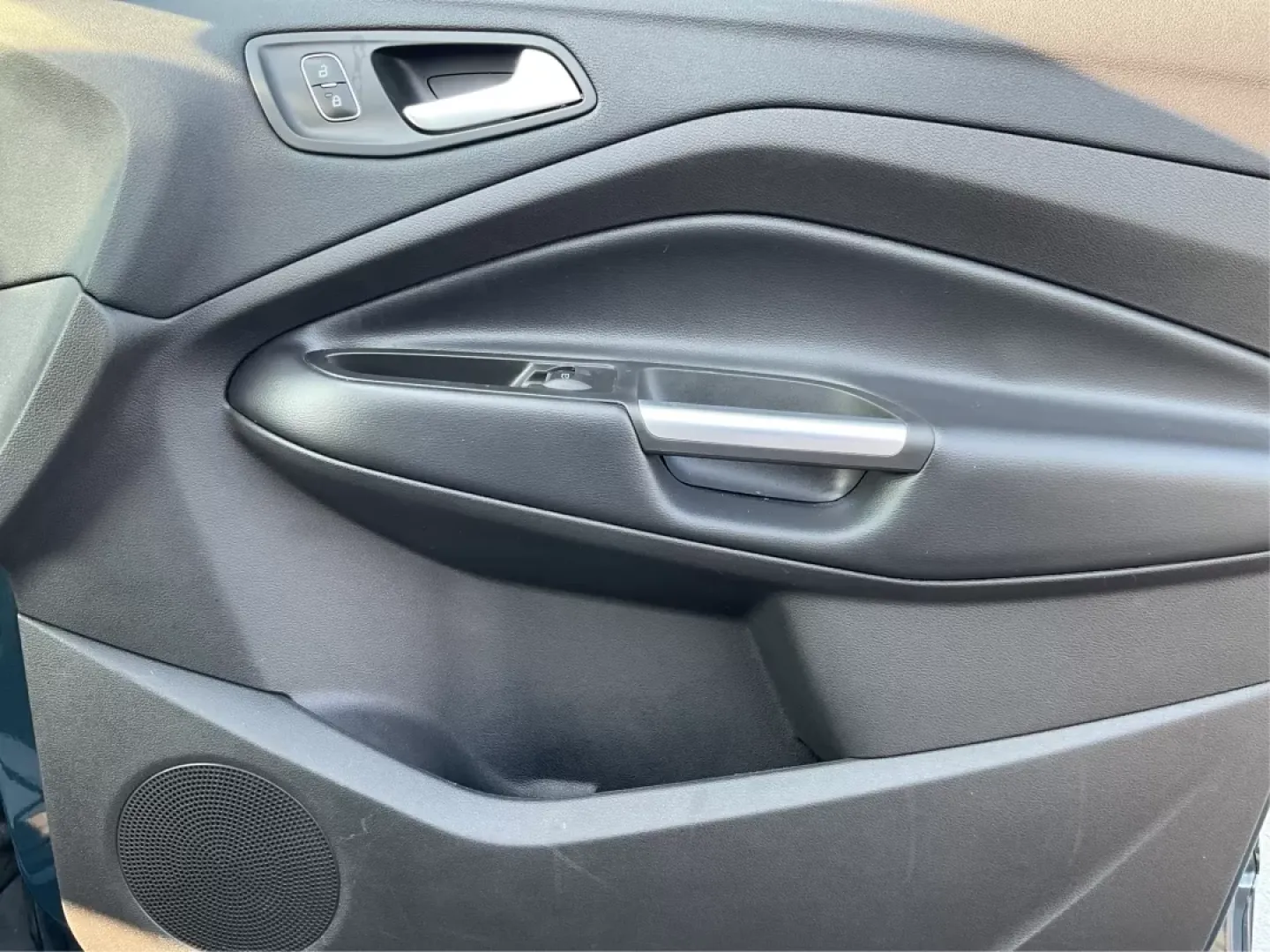2019 Ford Escape SE (1FMCU9GD1KU) with an Other engine, located at 8750 N County Rd 25A, Piqua, OH, 45356, (937) 908-9800, 40.164391, -84.232513 - Elevate your adventures and daily routines with the versatile 2019 Ford Escape SE, perfect for growing families and weekend explorers alike. Whether you're navigating the bustling streets of Fairborn or heading out for a scenic drive in the picturesque Miami Valley, this SUV is designed to provide c - Photo#18