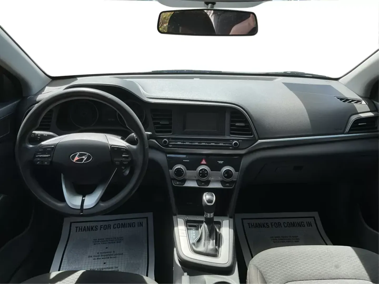 2019 Hyundai Elantra SE (5NPD74LF7KH) with an Nu 2L I-4 DOHC engine, located at 401 Woodman Dr, Riverside, OH, 45431, (937) 908-9800, 39.760899, -84.123421 - **Unlock Your Adventure with the 2019 Hyundai Elantra SE at Advantage Car and Credit!**<br /> <br /> Are you ready to elevate your daily commute or embark on weekend road trips in style? This 2019 Hyundai Elantra SE is the perfect blend of practicality and sophistication, making it an outstanding ch - Photo#17