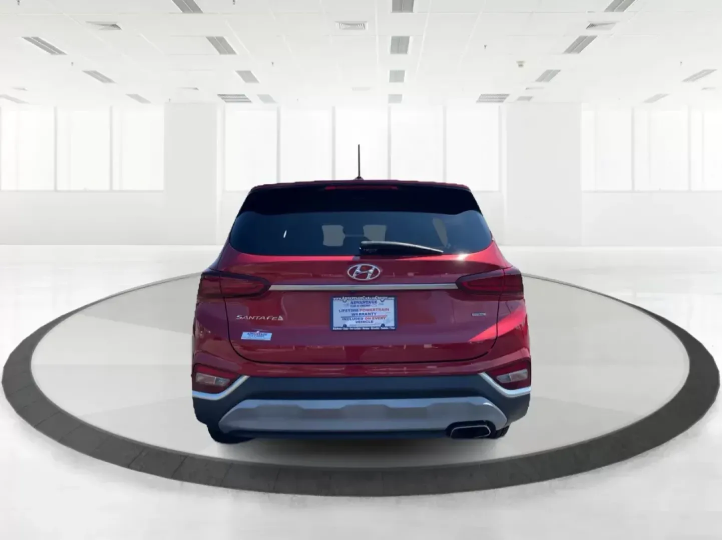 2019 Hyundai Santa Fe SE 2.4 AWD (5NMS2CAD9KH) with an 2.4L L4 DOHC 16V engine, 8-Speed Automatic transmission, located at 8750 N County Rd 25A, Piqua, OH, 45356, (937) 908-9800, 40.164391, -84.232513 - 2019 Hyundai Santa Fe SE 2.4 AWD - Photo#4