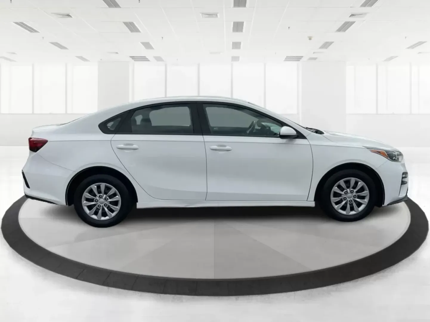 2019 Kia Forte FE (3KPF24AD2KE) with an 2L I-4 DOHC engine, located at 1099 N County Rd 25A, Troy, OH, 45373, (937) 908-9800, 40.057079, -84.212883 - **Experience Freedom with the 2019 Kia Forte: Your Ideal Companion for Daily Adventures!**<br /> <br /> Are you looking for a reliable sedan that effortlessly combines style, comfort, and efficiency? Look no further than the 2019 Kia Forte, available now at Advantage Car and Credit in Fairborn, OH. - Photo#1