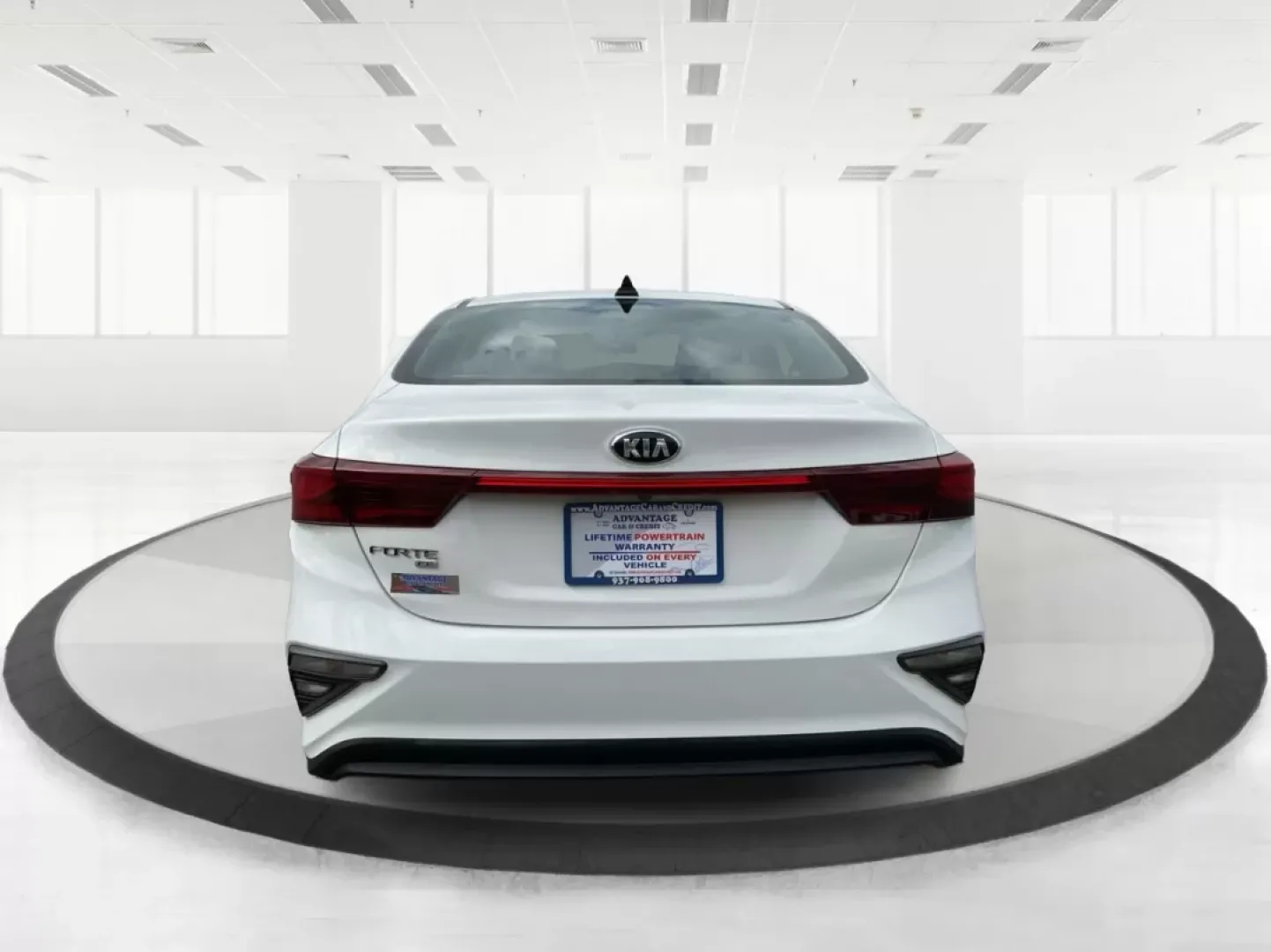 2019 Kia Forte FE (3KPF24AD2KE) with an 2L I-4 DOHC engine, located at 1099 N County Rd 25A, Troy, OH, 45373, (937) 908-9800, 40.057079, -84.212883 - **Experience Freedom with the 2019 Kia Forte: Your Ideal Companion for Daily Adventures!**<br /> <br /> Are you looking for a reliable sedan that effortlessly combines style, comfort, and efficiency? Look no further than the 2019 Kia Forte, available now at Advantage Car and Credit in Fairborn, OH. - Photo#3