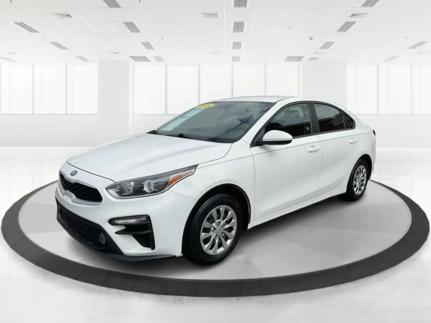 2019 Kia Forte FE (3KPF24AD2KE) with an 2L I-4 DOHC engine, located at 1099 N County Rd 25A, Troy, OH, 45373, (937) 908-9800, 40.057079, -84.212883 - **Experience Freedom with the 2019 Kia Forte: Your Ideal Companion for Daily Adventures!**<br /> <br /> Are you looking for a reliable sedan that effortlessly combines style, comfort, and efficiency? Look no further than the 2019 Kia Forte, available now at Advantage Car and Credit in Fairborn, OH. - Photo#8