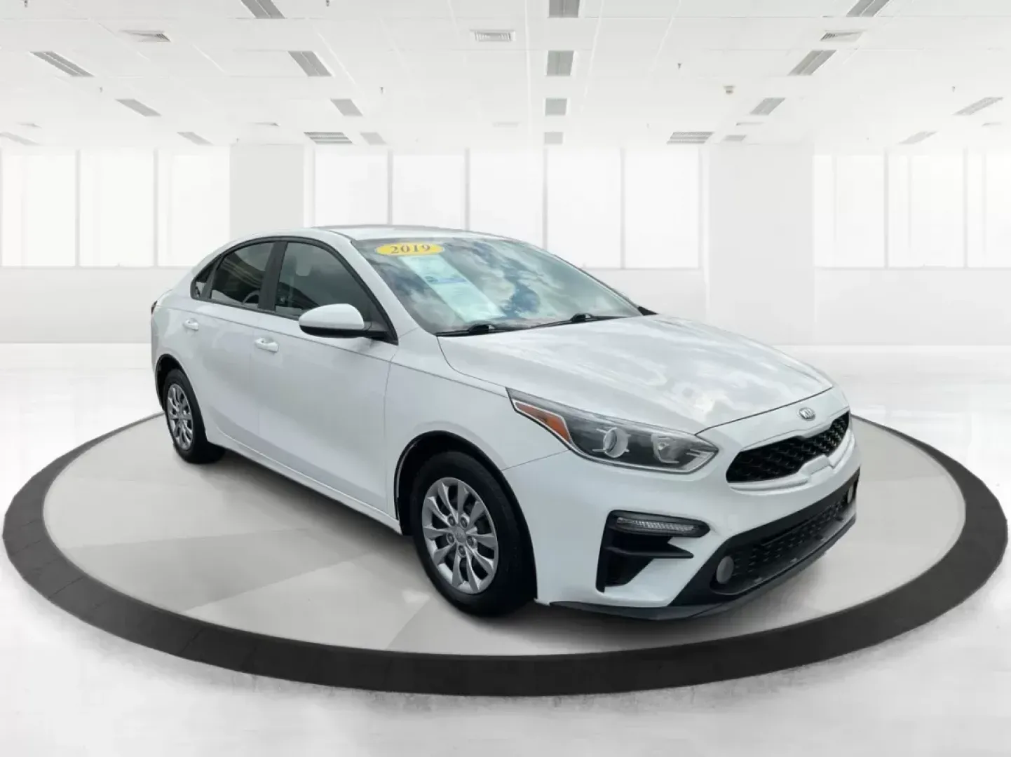 2019 Kia Forte FE (3KPF24AD2KE) with an 2L I-4 DOHC engine, located at 1099 N County Rd 25A, Troy, OH, 45373, (937) 908-9800, 40.057079, -84.212883 - **Experience Freedom with the 2019 Kia Forte: Your Ideal Companion for Daily Adventures!**<br /> <br /> Are you looking for a reliable sedan that effortlessly combines style, comfort, and efficiency? Look no further than the 2019 Kia Forte, available now at Advantage Car and Credit in Fairborn, OH. - Photo#0