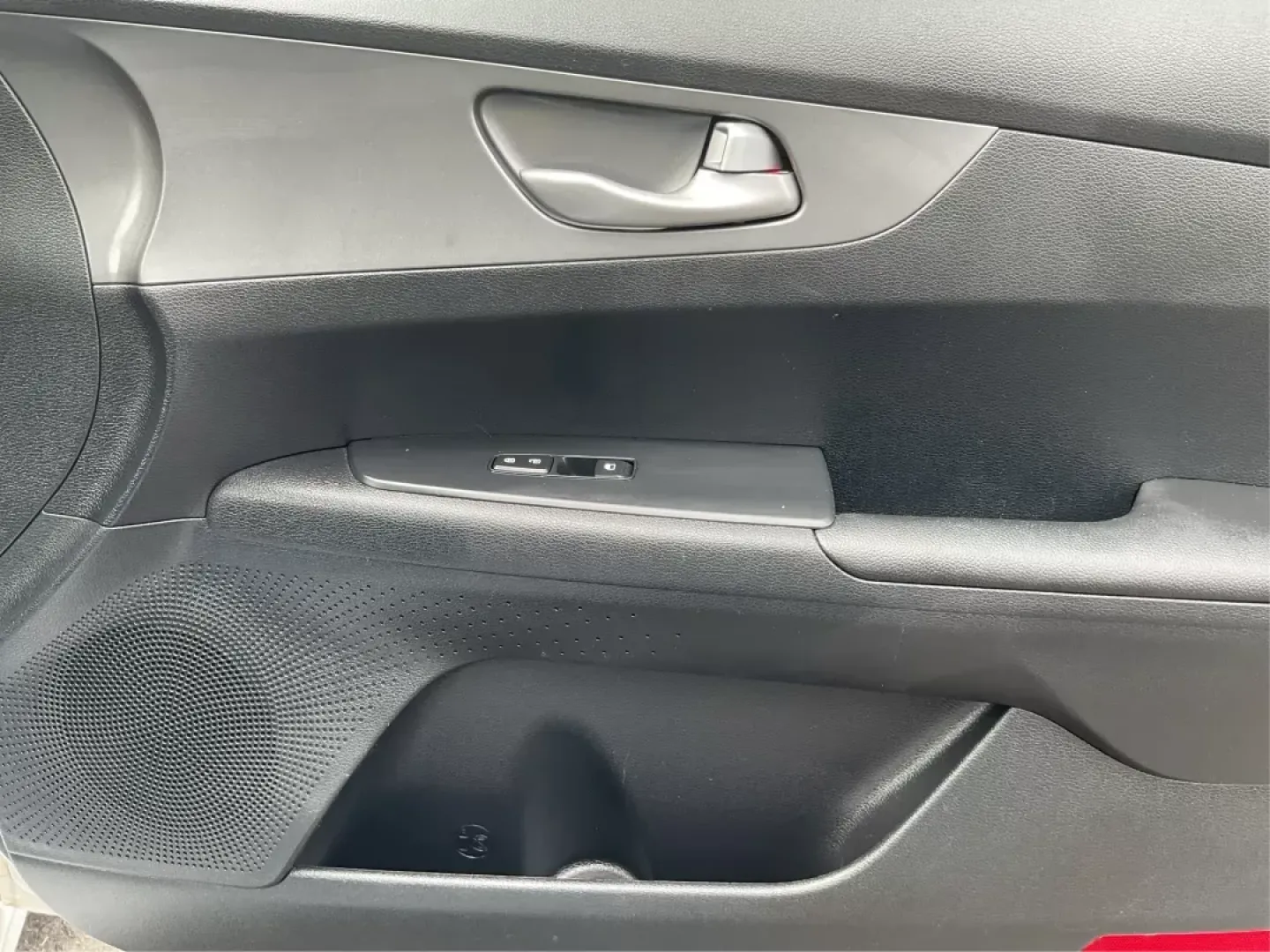 2019 Kia Forte FE (3KPF24AD2KE) with an 2L I-4 DOHC engine, located at 1099 N County Rd 25A, Troy, OH, 45373, (937) 908-9800, 40.057079, -84.212883 - **Experience Freedom with the 2019 Kia Forte: Your Ideal Companion for Daily Adventures!**<br /> <br /> Are you looking for a reliable sedan that effortlessly combines style, comfort, and efficiency? Look no further than the 2019 Kia Forte, available now at Advantage Car and Credit in Fairborn, OH. - Photo#17