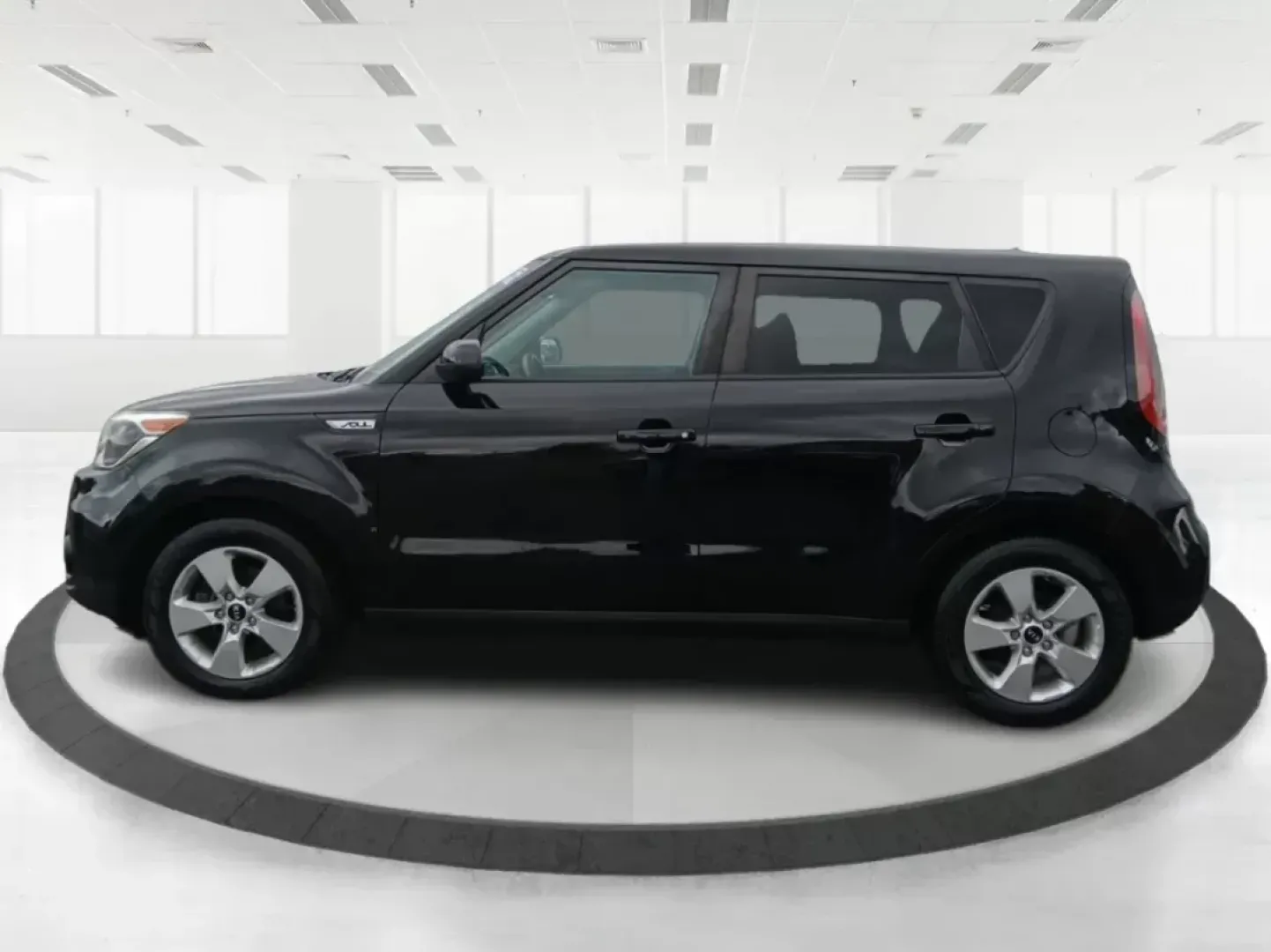 2019 Kia Soul Base 6A (KNDJN2A26K7) with an 1.6L L4 DOHC 16V engine, 6-Speed Automatic transmission, located at 4508 South Dixie Dr, Moraine, OH, 45439, (937) 908-9800, 39.689976, -84.218452 - One Owner - Photo#6