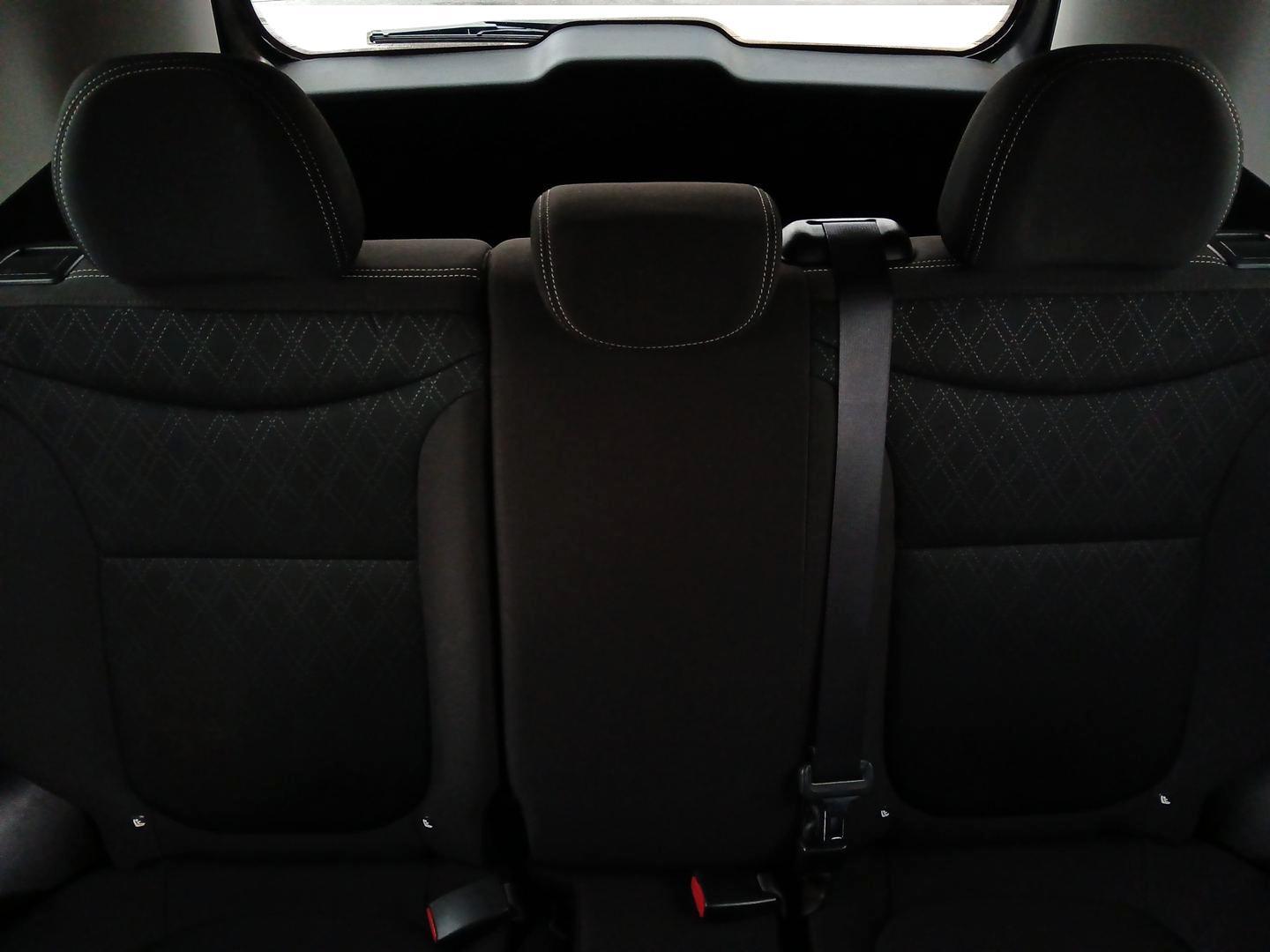 2019 Kia Soul Base 6A (KNDJN2A26K7) with an 1.6L L4 DOHC 16V engine, 6-Speed Automatic transmission, located at 4508 South Dixie Dr, Moraine, OH, 45439, (937) 908-9800, 39.689976, -84.218452 - One Owner - Photo#13