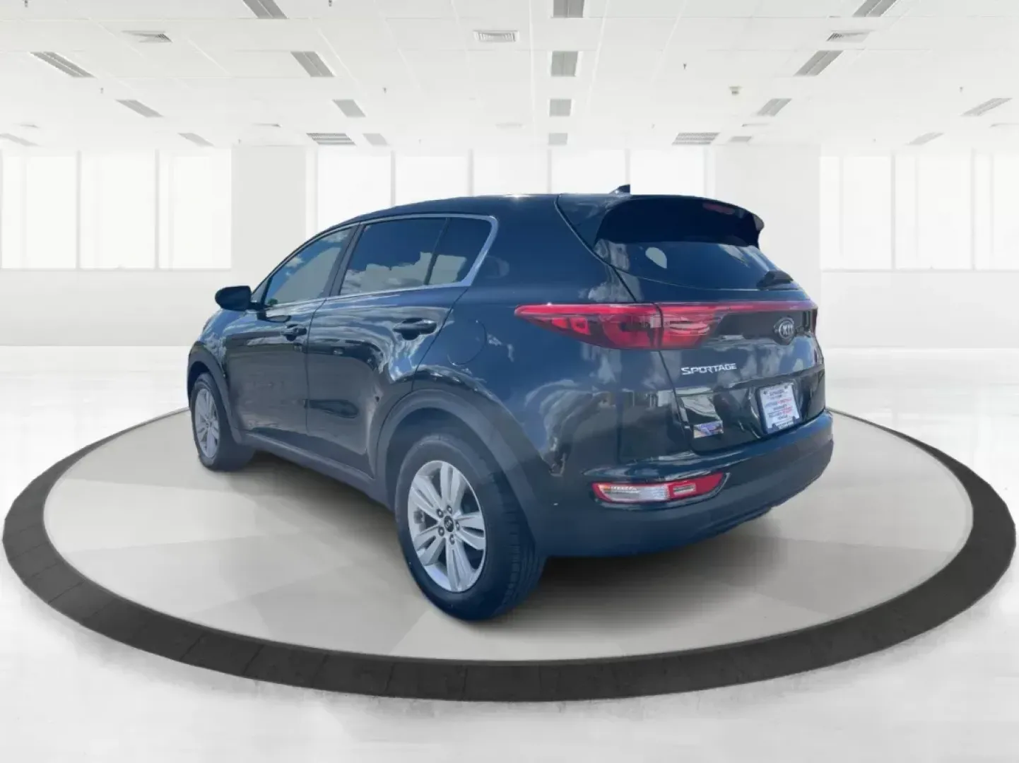 2019 Kia Sportage LX (KNDPMCACXK7) with an Theta II 2.4L I-4 gasoline direct injection engine, located at 8750 N County Rd 25A, Piqua, OH, 45356, (937) 908-9800, 40.164391, -84.232513 - 2019 Kia Sportage LX - Photo#4