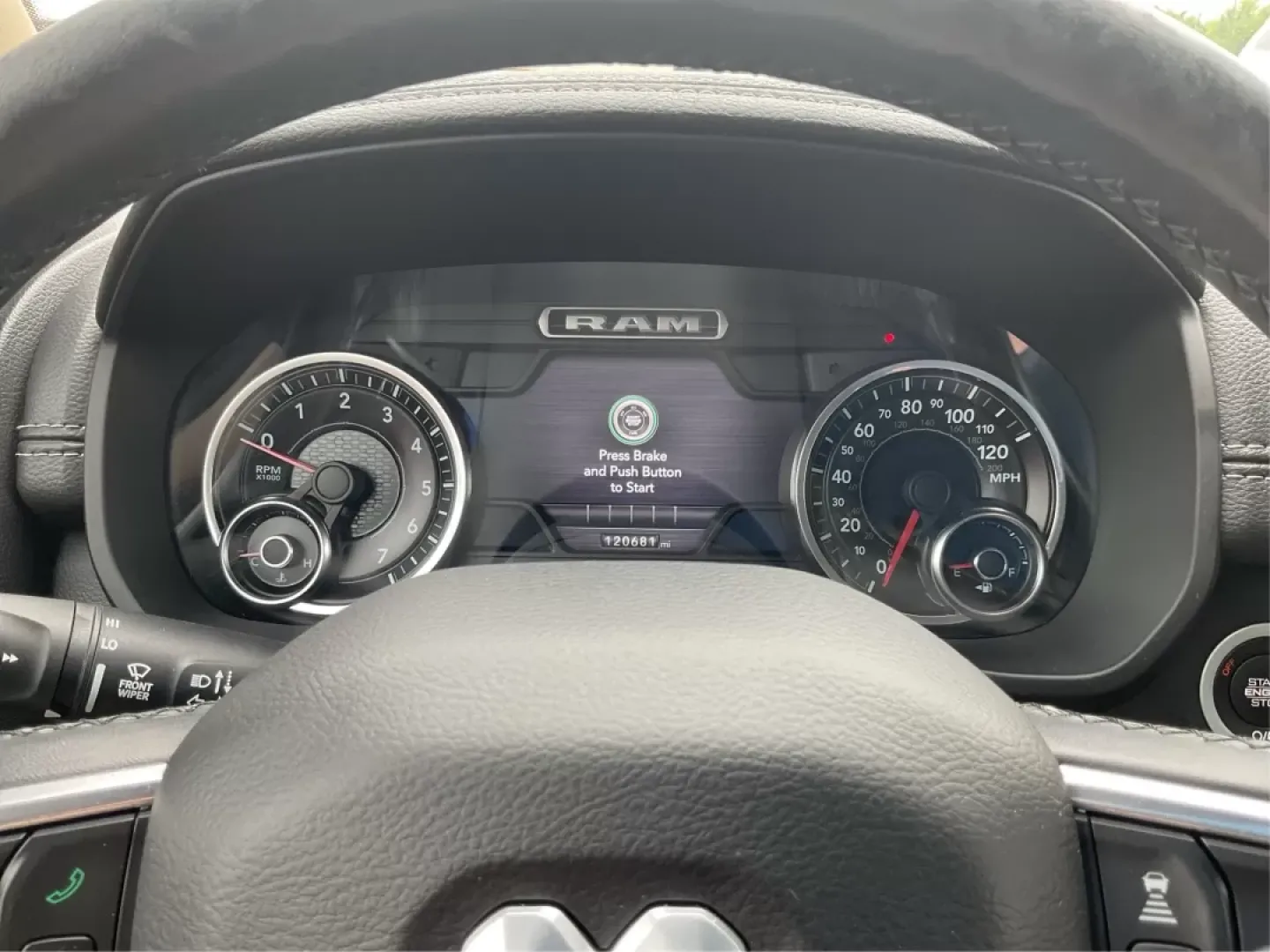 2019 Ram 1500 Laramie Crew Cab SWB 4WD (1C6SRFJT5KN) with an 5.7L V8 OHV 16V engine, 8-Speed Automatic transmission, located at 1230 East Main St, Xenia, OH, 45385, (937) 908-9800, 39.688026, -83.910172 - **Unleash Your Adventures with the 2019 Ram 1500 Laramie Crew Cab Perfect for Work and Play!**<br /> <br /> Are you ready to elevate your daily driving experience? Look no further than this stunning 2019 Ram 1500 Laramie Crew Cab, a vehicle designed to enhance your lifestyle whether you're commutin - Photo#14