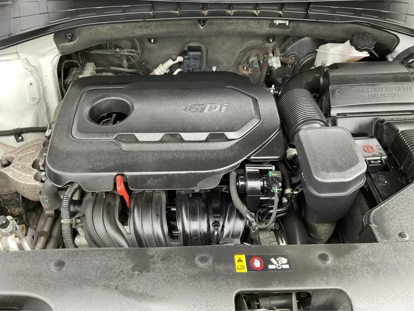 2020 Kia Sorento 2.4L LX (5XYPGDA38LG) with an 2.4L I-4 gasoline direct injection engine, located at 4508 South Dixie Dr, Moraine, OH, 45439, (937) 908-9800, 39.689976, -84.218452 - Are you ready to elevate your family adventures and everyday commutes? Look no further than this stunning 2020 Kia Sorento, available now at Advantage Car and Credit in Fairborn, OH. This versatile SUV is not just a vehicle; it's a lifestyle choice that fits a growing family's needs, perfect for wee - Photo#9