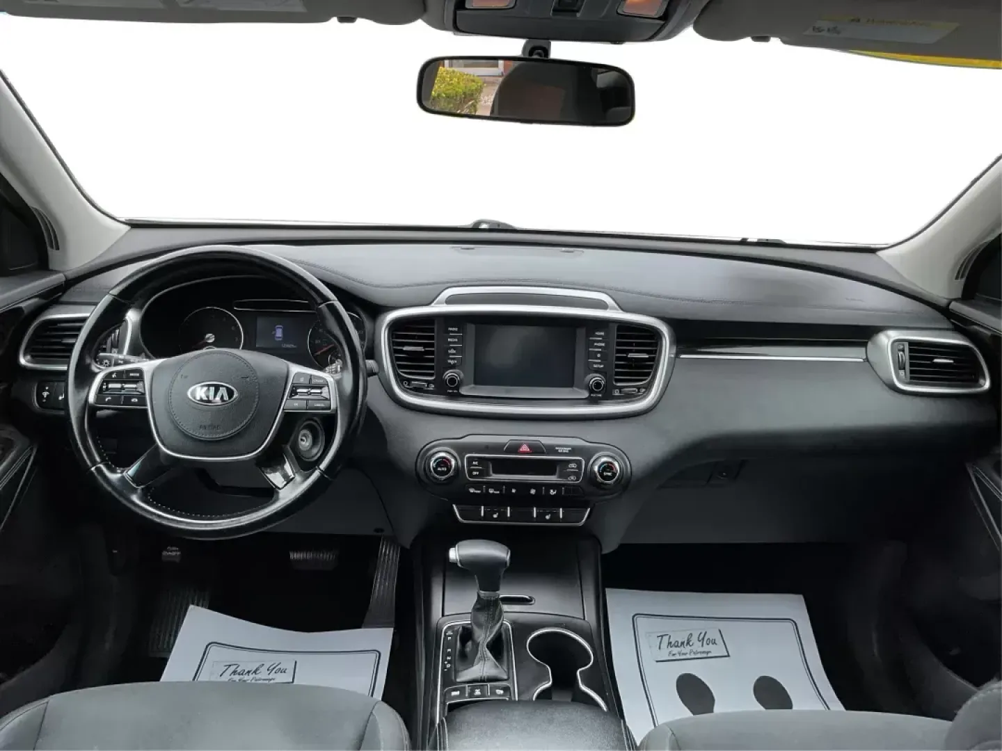 2020 Kia Sorento 2.4L LX (5XYPGDA38LG) with an 2.4L I-4 gasoline direct injection engine, located at 4508 South Dixie Dr, Moraine, OH, 45439, (937) 908-9800, 39.689976, -84.218452 - Are you ready to elevate your family adventures and everyday commutes? Look no further than this stunning 2020 Kia Sorento, available now at Advantage Car and Credit in Fairborn, OH. This versatile SUV is not just a vehicle; it's a lifestyle choice that fits a growing family's needs, perfect for wee - Photo#18