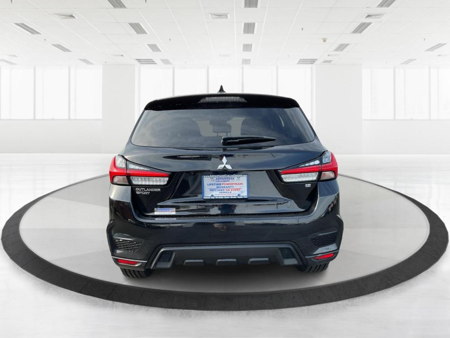 2020 Mitsubishi Outlander Sport 2.0 SE 4WD CVT (JA4AR3AU4LU) with an 2.0L L4 DOHC 16V engine, Continuously Variable Transmission transmission, located at 8750 N County Rd 25A, Piqua, OH, 45356, (937) 908-9800, 40.164391, -84.232513 - 2020 Mitsubishi Outlander Sport 2.0 SE 4WD CVT - Photo#4
