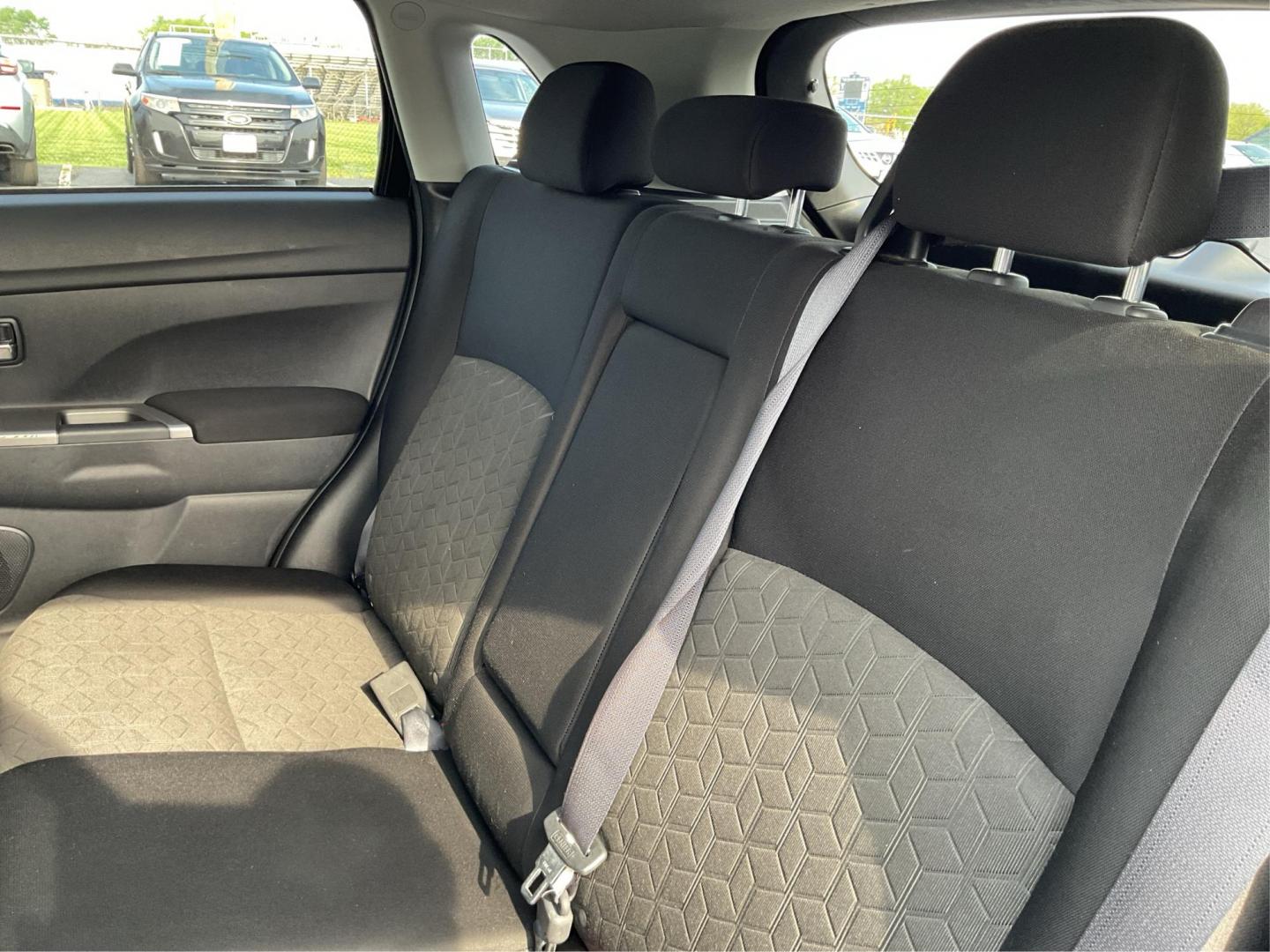 2020 Mitsubishi Outlander Sport 2.0 SE 4WD CVT (JA4AR3AU4LU) with an 2.0L L4 DOHC 16V engine, Continuously Variable Transmission transmission, located at 8750 N County Rd 25A, Piqua, OH, 45356, (937) 908-9800, 40.164391, -84.232513 - 2020 Mitsubishi Outlander Sport 2.0 SE 4WD CVT - Photo#9