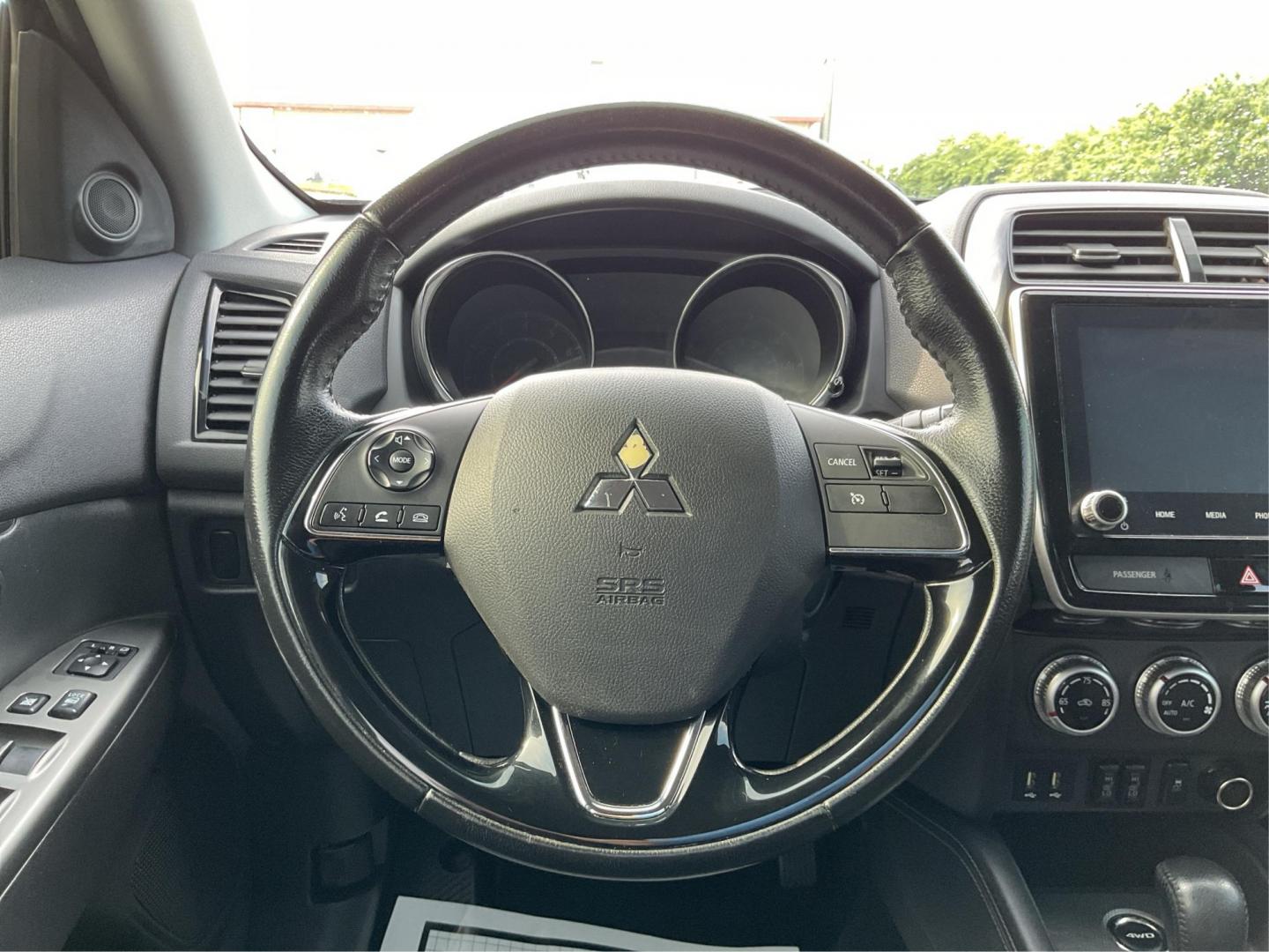 2020 Mitsubishi Outlander Sport 2.0 SE 4WD CVT (JA4AR3AU4LU) with an 2.0L L4 DOHC 16V engine, Continuously Variable Transmission transmission, located at 8750 N County Rd 25A, Piqua, OH, 45356, (937) 908-9800, 40.164391, -84.232513 - 2020 Mitsubishi Outlander Sport 2.0 SE 4WD CVT - Photo#14