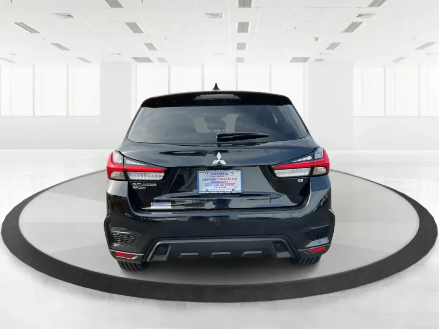 2020 Mitsubishi Outlander Sport 2.0 SE 4WD CVT (JA4AR3AU4LU) with an 2.0L L4 DOHC 16V engine, Continuously Variable Transmission transmission, located at 8750 N County Rd 25A, Piqua, OH, 45356, (937) 908-9800, 40.164391, -84.232513 - **Adventure Awaits with the 2020 Mitsubishi Outlander Sport at Advantage Car and Credit!**<br /> <br /> Are you ready to elevate your lifestyle with a vehicle that perfectly balances utility and comfort? If you're seeking a reliable SUV that can accommodate your growing family, tackle weekend advent - Photo#3