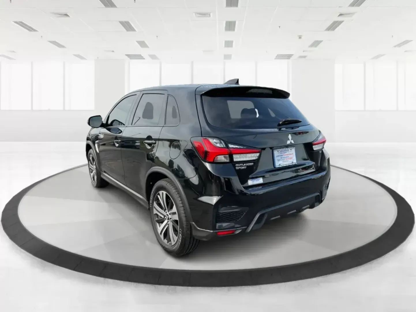 2020 Mitsubishi Outlander Sport 2.0 SE 4WD CVT (JA4AR3AU4LU) with an 2.0L L4 DOHC 16V engine, Continuously Variable Transmission transmission, located at 8750 N County Rd 25A, Piqua, OH, 45356, (937) 908-9800, 40.164391, -84.232513 - **Adventure Awaits with the 2020 Mitsubishi Outlander Sport at Advantage Car and Credit!**<br /> <br /> Are you ready to elevate your lifestyle with a vehicle that perfectly balances utility and comfort? If you're seeking a reliable SUV that can accommodate your growing family, tackle weekend advent - Photo#4