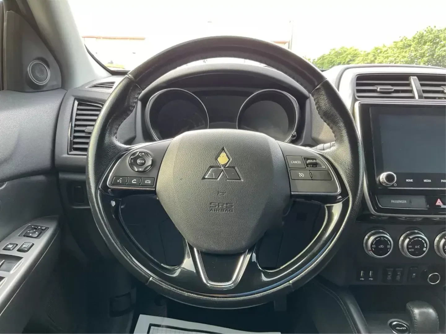 2020 Mitsubishi Outlander Sport 2.0 SE 4WD CVT (JA4AR3AU4LU) with an 2.0L L4 DOHC 16V engine, Continuously Variable Transmission transmission, located at 8750 N County Rd 25A, Piqua, OH, 45356, (937) 908-9800, 40.164391, -84.232513 - **Adventure Awaits with the 2020 Mitsubishi Outlander Sport at Advantage Car and Credit!**<br /> <br /> Are you ready to elevate your lifestyle with a vehicle that perfectly balances utility and comfort? If you're seeking a reliable SUV that can accommodate your growing family, tackle weekend advent - Photo#14