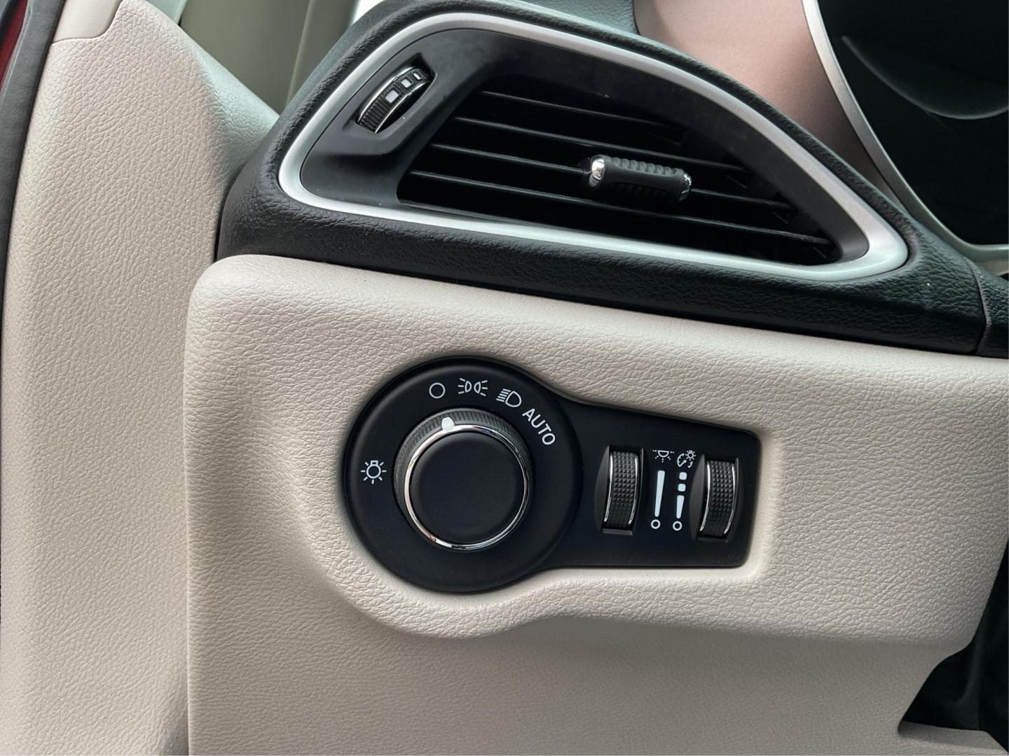 2021 Chrysler Voyager LX (2C4RC1CG2MR) with an 3.6L V-6 DOHC engine, located at 8750 N County Rd 25A, Piqua, OH, 45356, (937) 908-9800, 40.164391, -84.232513 - 2021 Chrysler Voyager LX - Photo#16