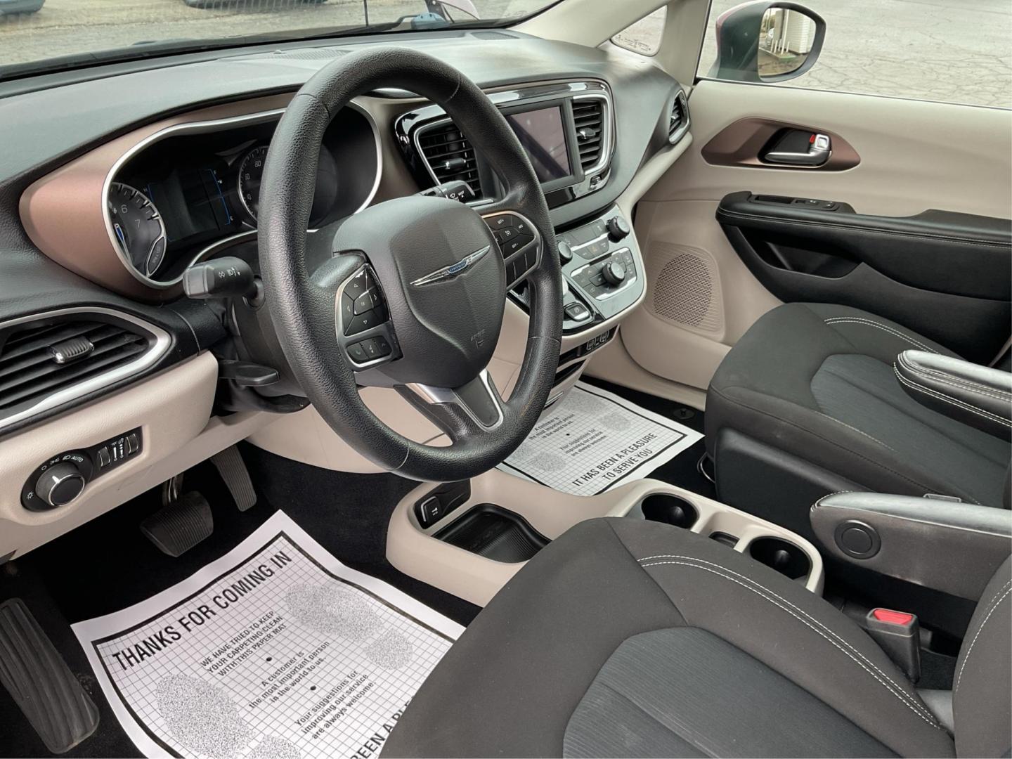 2021 Chrysler Voyager LX (2C4RC1CG2MR) with an 3.6L V-6 DOHC engine, located at 8750 N County Rd 25A, Piqua, OH, 45356, (937) 908-9800, 40.164391, -84.232513 - 2021 Chrysler Voyager LX - Photo#8