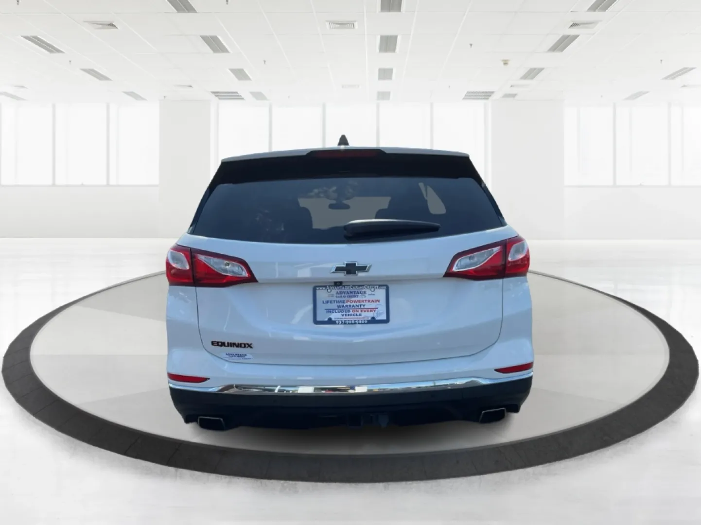 2019 Chevrolet Equinox LT (2GNAXLEX3K6) with an 2L I-4 gasoline direct injection engine, located at 1230 East Main St, Xenia, OH, 45385, (937) 908-9800, 39.688026, -83.910172 - Discover the perfect blend of comfort, style, and capability with the 2019 Chevrolet Equinox LT at Advantage Car and Credit - Moraine! If you're searching for a vehicle that seamlessly fits into your lifestyle-whether you're a growing family needing space for weekend adventures or a daily commuter l - Photo#3