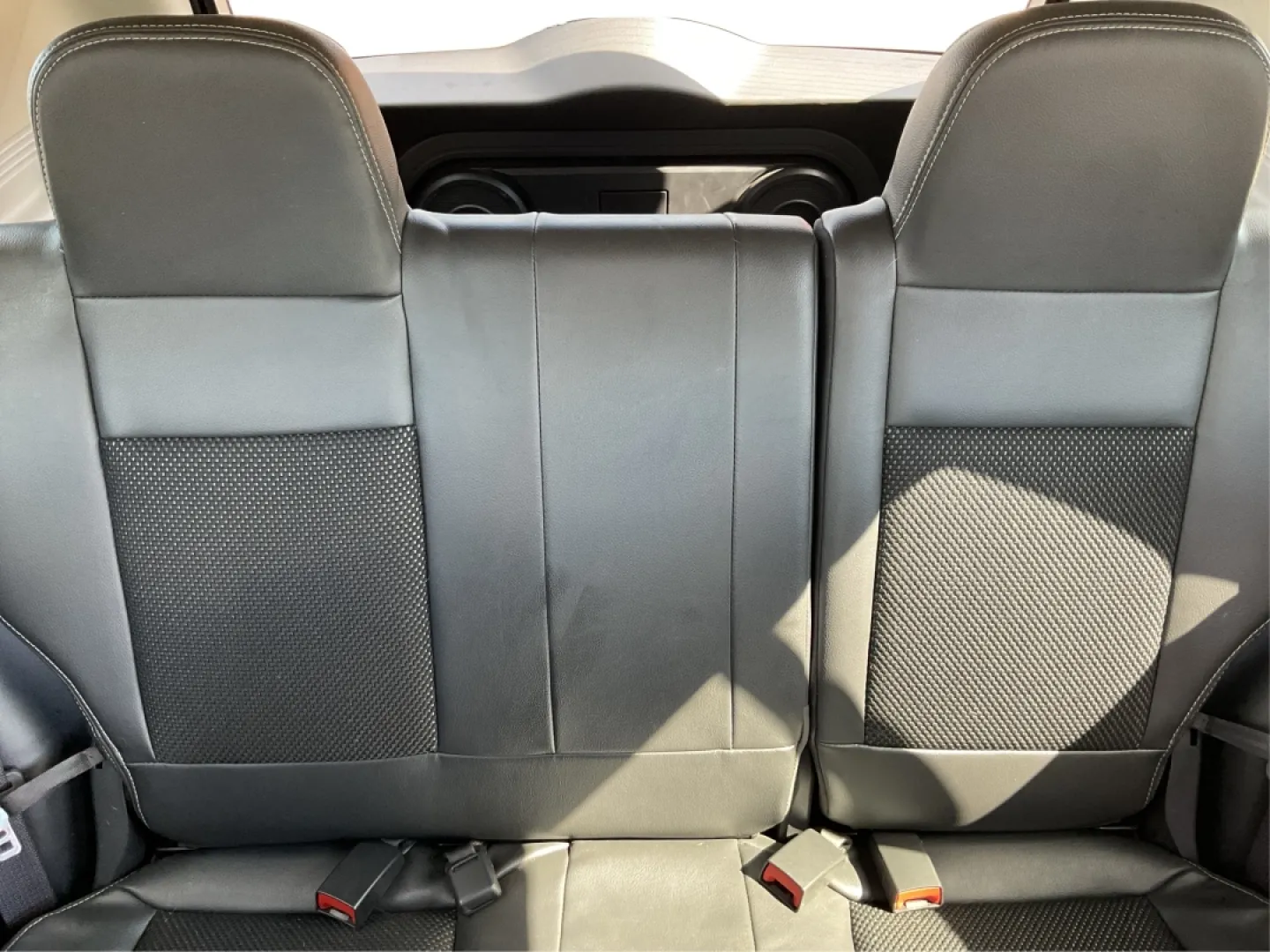 2014 Jeep Compass Latitude 4WD (1C4NJDEB8ED) with an 2.4L L4 DOHC 16V engine, Continuously Variable Transmission transmission, located at 880 E. National Road, Vandalia, OH, 45377, (937) 908-9800, 39.891918, -84.183594 - **Unleash Your Adventurous Spirit with the 2014 Jeep Compass Latitude 4WD!** <br /> <br /> Are you ready to elevate your weekend getaways or daily commutes? Look no further than the stunning 2014 Jeep Compass Latitude 4WD available at Advantage Car and Credit in Vandalia, OH! This rugged yet stylish - Photo#14