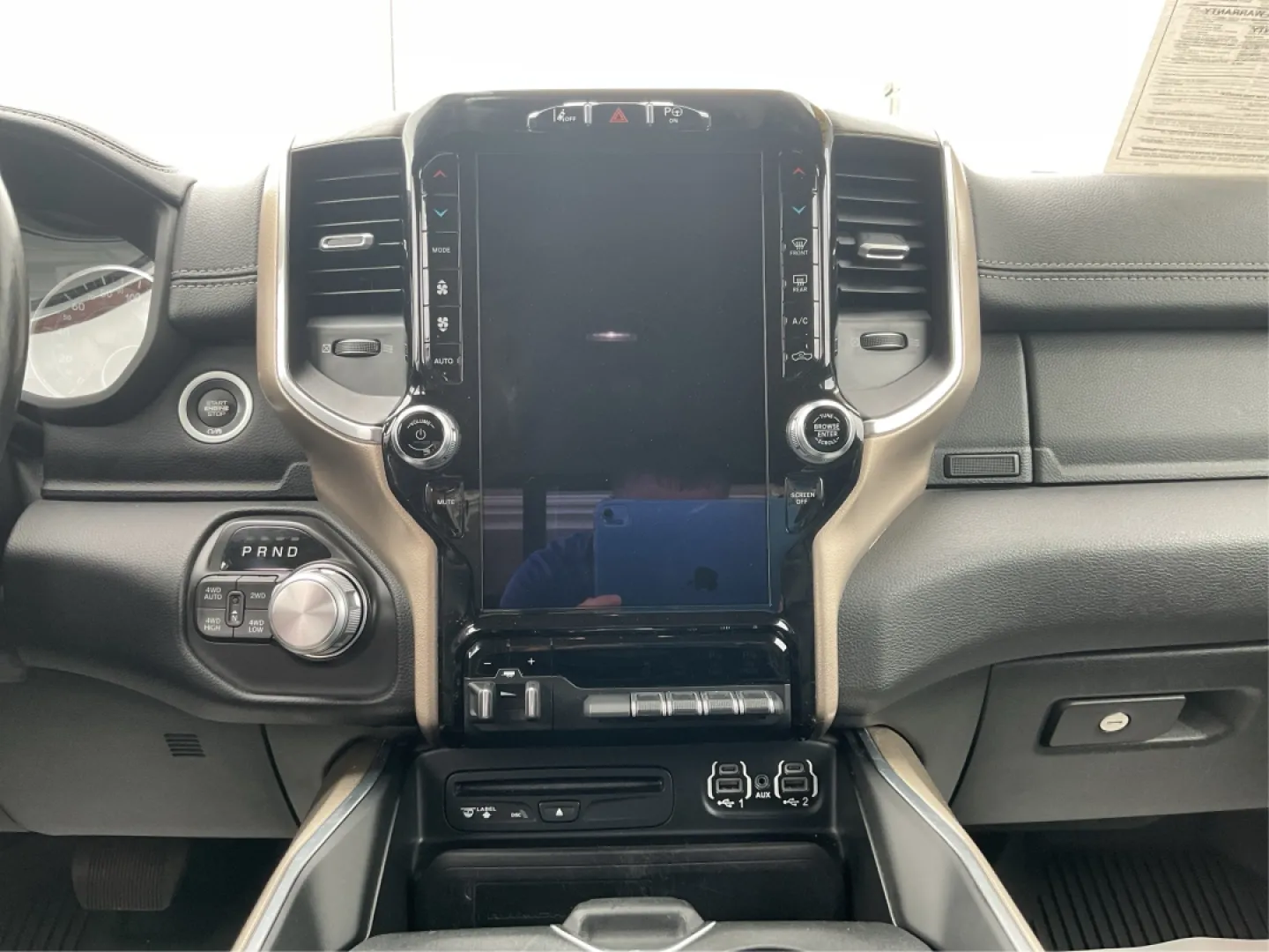 2019 Ram 1500 Laramie Crew Cab SWB 4WD (1C6SRFJT5KN) with an 5.7L V8 OHV 16V engine, 8-Speed Automatic transmission, located at 1951 S Dayton Lakeview Rd., New Carlisle, OH, 45344, (937) 908-9800, 39.890999, -84.050255 - **Unleash Your Adventures with the 2019 Ram 1500 Laramie Crew Cab Perfect for Work and Play!**<br /> <br /> Are you ready to elevate your daily driving experience? Look no further than this stunning 2019 Ram 1500 Laramie Crew Cab, a vehicle designed to enhance your lifestyle whether you're commutin - Photo#12