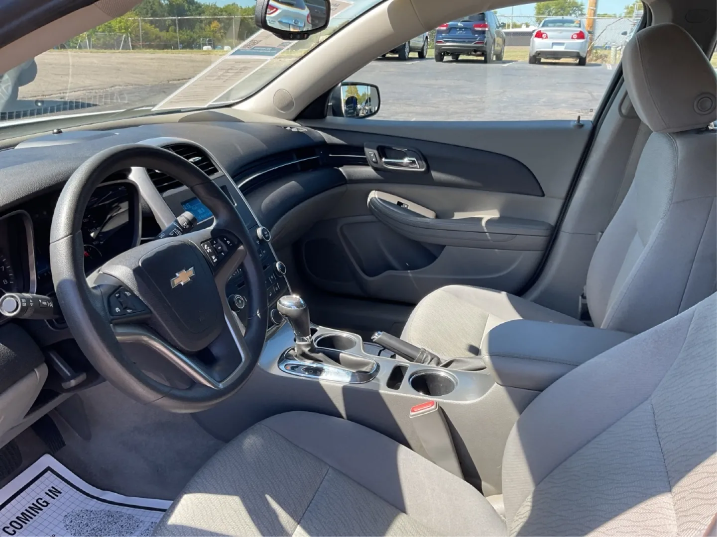 2015 Chevrolet Malibu 1FL (1G11A5SL9FU) with an ECOTEC 2.5L I-4 gasoline direct injection engine, located at 1099 N County Rd 25A, Troy, OH, 45373, (937) 908-9800, 40.057079, -84.212883 - **Discover Your Next Adventure with the 2015 Chevrolet Malibu at Advantage Car and Credit - Troy!**<br /> <br /> Are you in search of a reliable sedan that seamlessly combines style, comfort, and performance for your daily commute? Look no further! The 2015 Chevrolet Malibu 1FL is the perfect vehicl - Photo#9