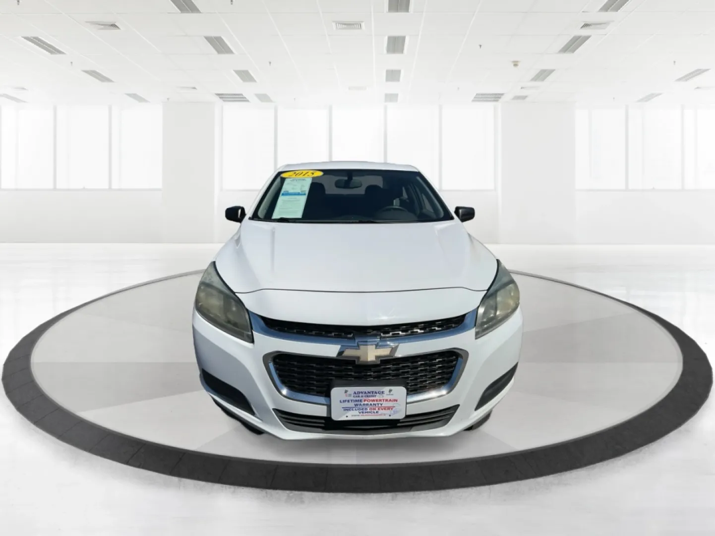2015 Chevrolet Malibu 1FL (1G11A5SL9FU) with an ECOTEC 2.5L I-4 gasoline direct injection engine, located at 1099 N County Rd 25A, Troy, OH, 45373, (937) 908-9800, 40.057079, -84.212883 - **Discover Your Next Adventure with the 2015 Chevrolet Malibu at Advantage Car and Credit - Troy!**<br /> <br /> Are you in search of a reliable sedan that seamlessly combines style, comfort, and performance for your daily commute? Look no further! The 2015 Chevrolet Malibu 1FL is the perfect vehicl - Photo#7