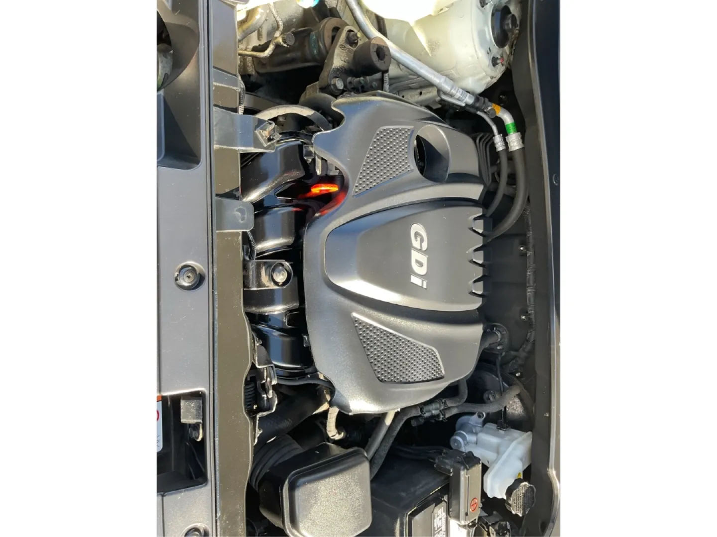 2015 Kia Sportage LX (KNDPB3AC1F7) with an Other engine, located at 8750 N County Rd 25A, Piqua, OH, 45356, (937) 908-9800, 40.164391, -84.232513 - Are you looking for a versatile vehicle that can handle your family's daily adventures while also being budget-friendly? Look no further than this 2015 Kia Sportage LX, now available at Advantage Car and Credit in Fairborn, OH. This stylish crossover SUV is perfect for growing families, weekend geta - Photo#10