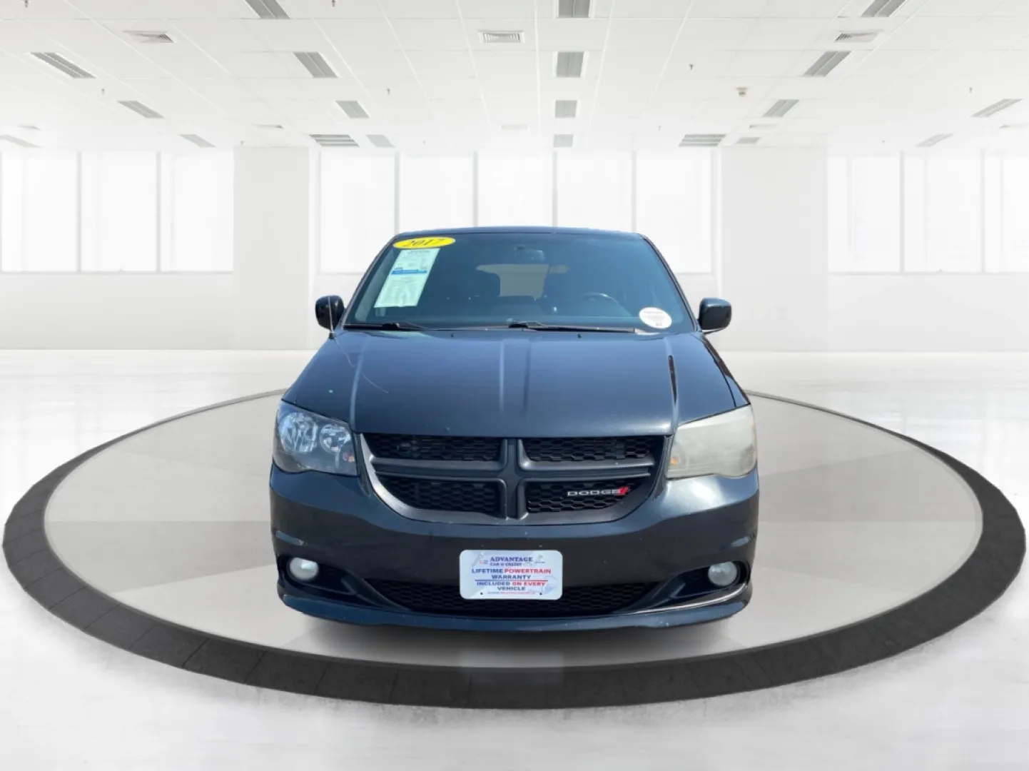 2017 Dodge Grand Caravan GT (2C4RDGEG9HR) with an 3.6L V6 DOHC 24V engine, 6-Speed Automatic transmission, located at 8750 N County Rd 25A, Piqua, OH, 45356, (937) 908-9800, 40.164391, -84.232513 - **Discover Your Family's Adventure with the 2017 Dodge Grand Caravan GT at Advantage Car and Credit!**<br /> <br /> Are you ready to elevate your family's travel experience? The 2017 Dodge Grand Caravan GT is not just a vehicle; it's a lifestyle solution designed for families who love to explore, en - Photo#7
