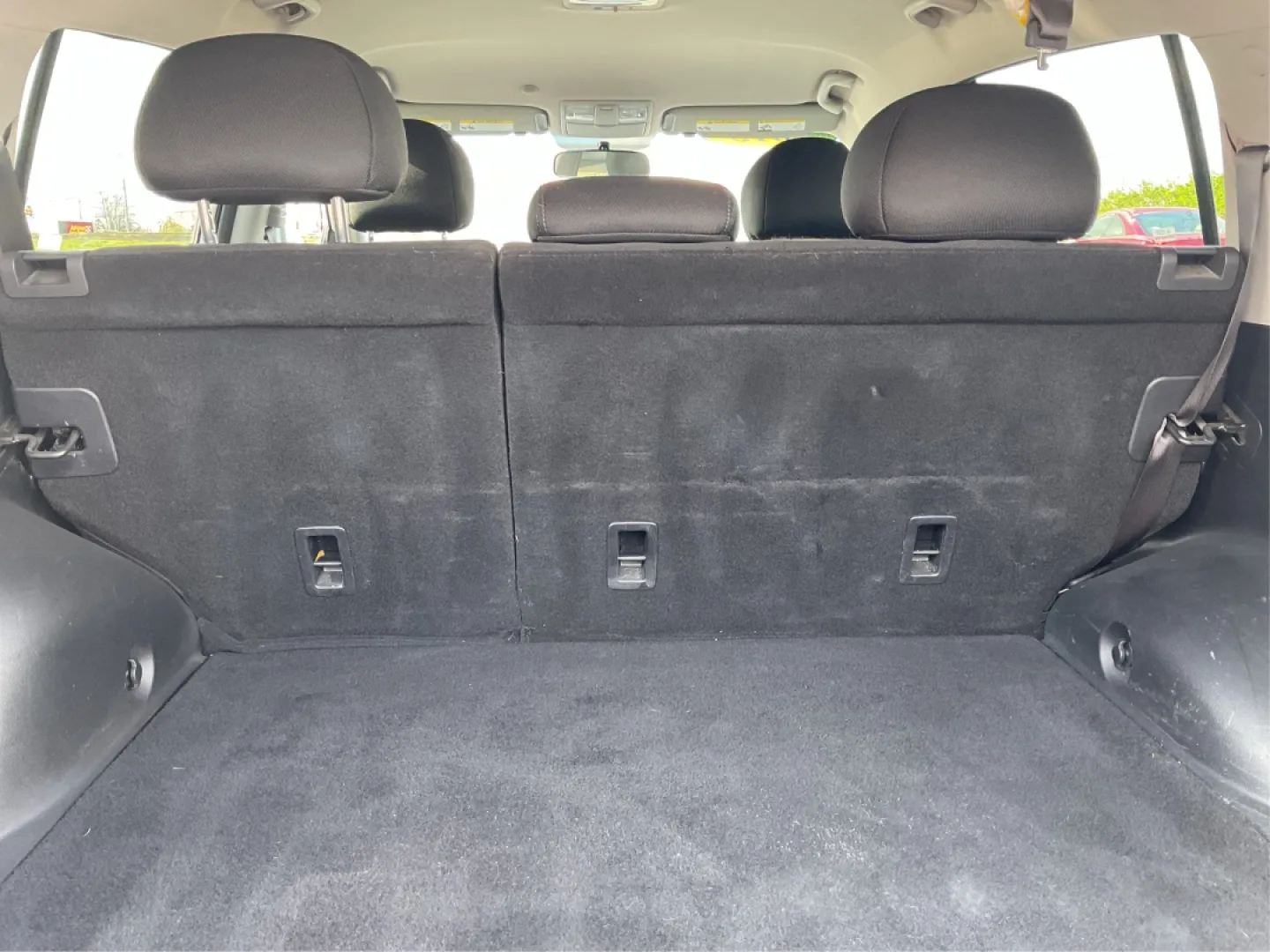 2015 Kia Sportage LX (KNDPB3AC1F7) with an Other engine, located at 8750 N County Rd 25A, Piqua, OH, 45356, (937) 908-9800, 40.164391, -84.232513 - Are you looking for a versatile vehicle that can handle your family's daily adventures while also being budget-friendly? Look no further than this 2015 Kia Sportage LX, now available at Advantage Car and Credit in Fairborn, OH. This stylish crossover SUV is perfect for growing families, weekend geta - Photo#11