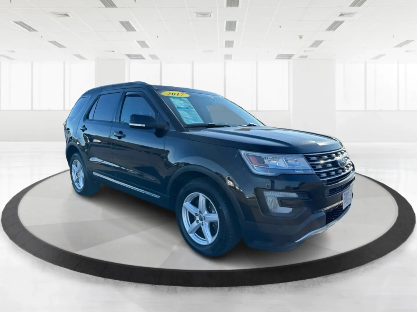 2017 Ford Explorer XLT (1FM5K8D82HG) with an EcoBoost 2.3L I-4 gasoline direct injection engine, located at 1184 Kauffman Ave, Fairborn, OH, 45324, (937) 908-9800, 39.807072, -84.030914 - **Explore Your Next Adventure with the 2017 Ford Explorer XLT at Advantage Car and Credit - Fairborn**<br /> <br /> Are you ready to upgrade your family vehicle for weekend getaways and daily adventures? Look no further than this stunning 2017 Ford Explorer XLT, a perfect blend of style, comfort, an - Photo#0