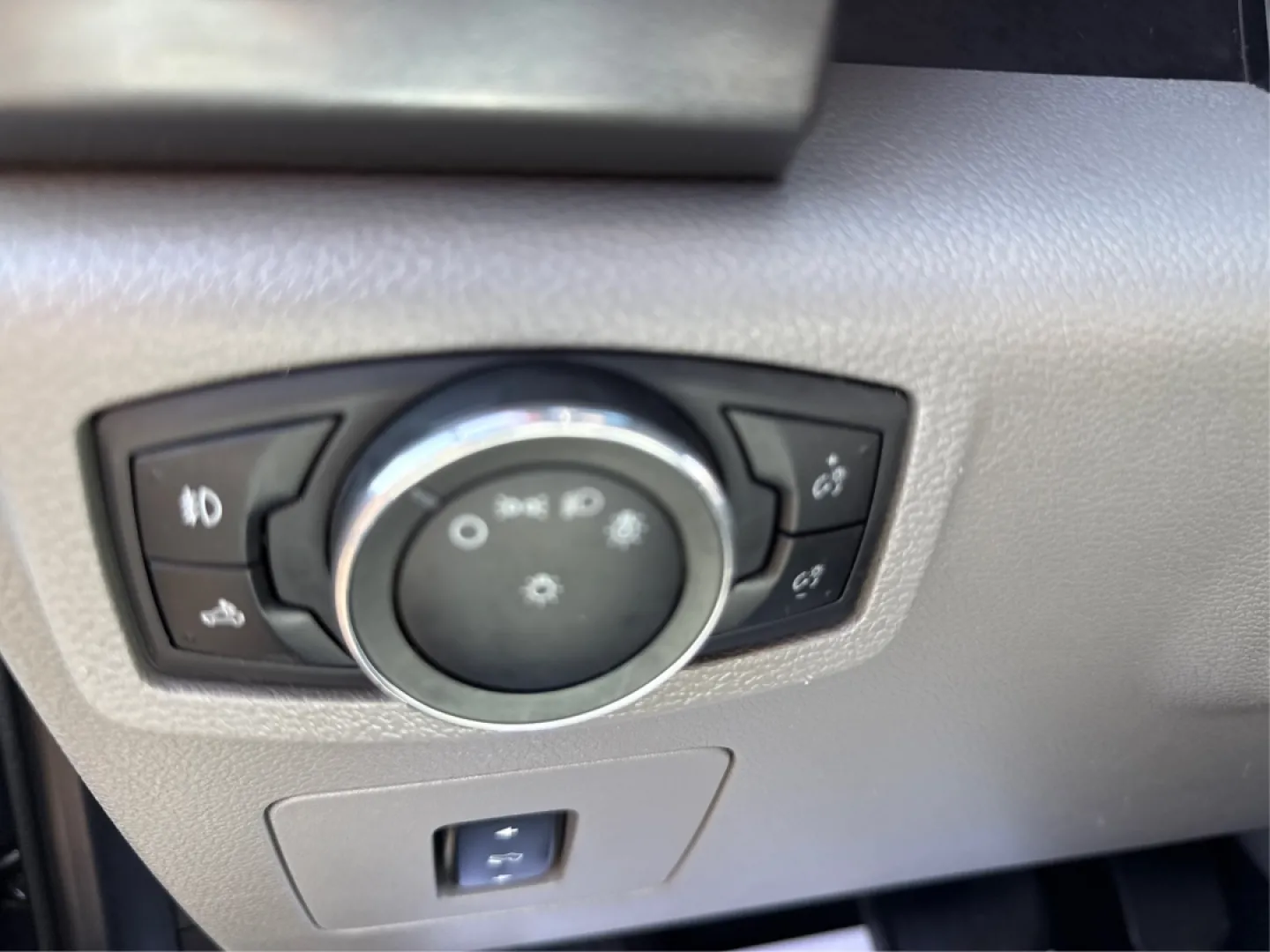 2017 Ford F-150 XLT (1FTFX1EF2HF) with an Other engine, located at 1099 N County Rd 25A, Troy, OH, 45373, (937) 908-9800, 40.057079, -84.212883 - **Unleash Your Adventures with This 2017 Ford F-150 XLT from Advantage Car and Credit - Troy!** <br /> <br /> Are you in search of a reliable truck that fits your adventurous lifestyle while also providing the comfort and technology you crave? Look no further than this stunning 2017 Ford F-150 XLT, - Photo#17