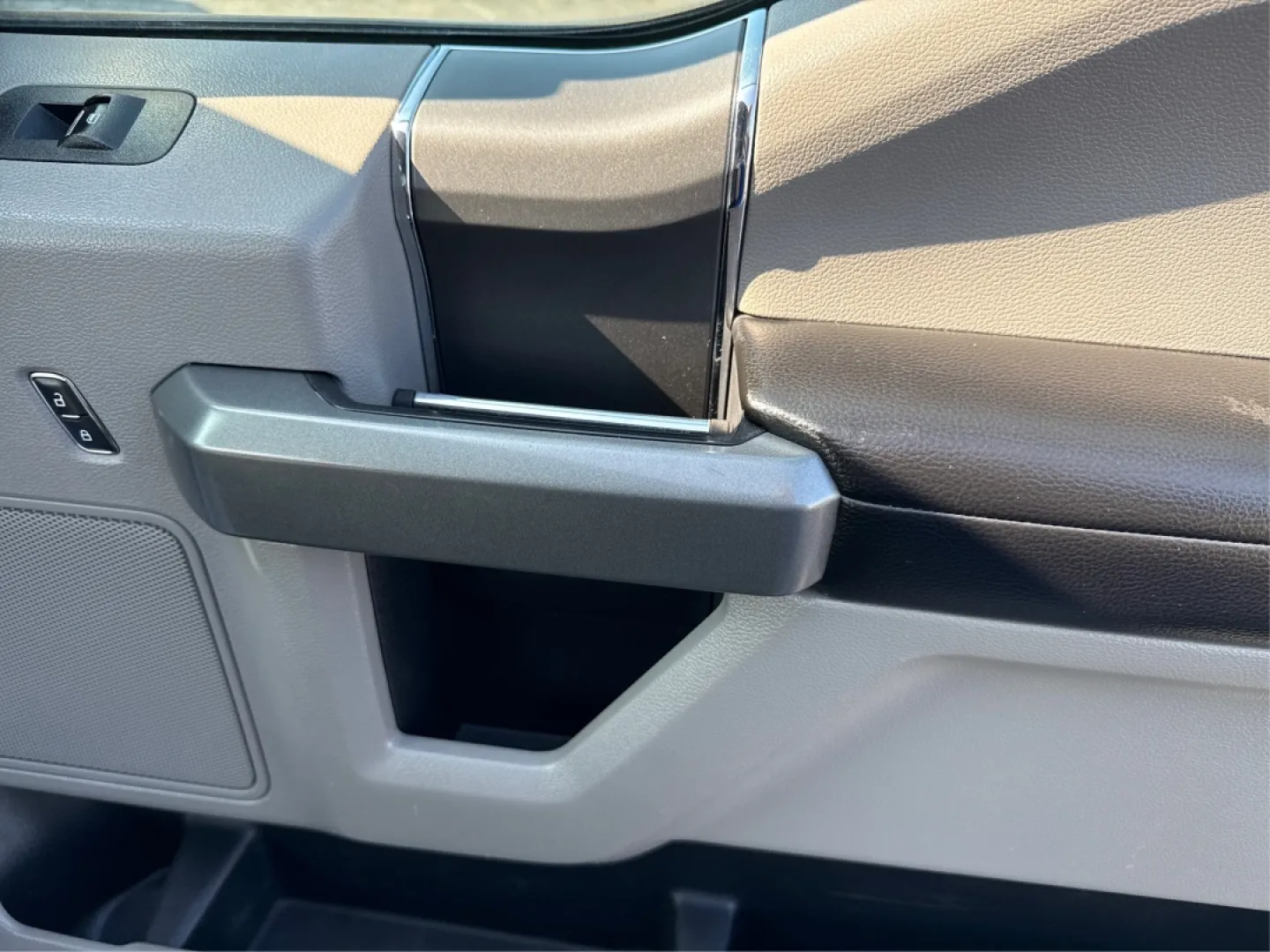 2017 Ford F-150 XLT (1FTFX1EF2HF) with an Other engine, located at 1099 N County Rd 25A, Troy, OH, 45373, (937) 908-9800, 40.057079, -84.212883 - **Unleash Your Adventures with This 2017 Ford F-150 XLT from Advantage Car and Credit - Troy!** <br /> <br /> Are you in search of a reliable truck that fits your adventurous lifestyle while also providing the comfort and technology you crave? Look no further than this stunning 2017 Ford F-150 XLT, - Photo#20