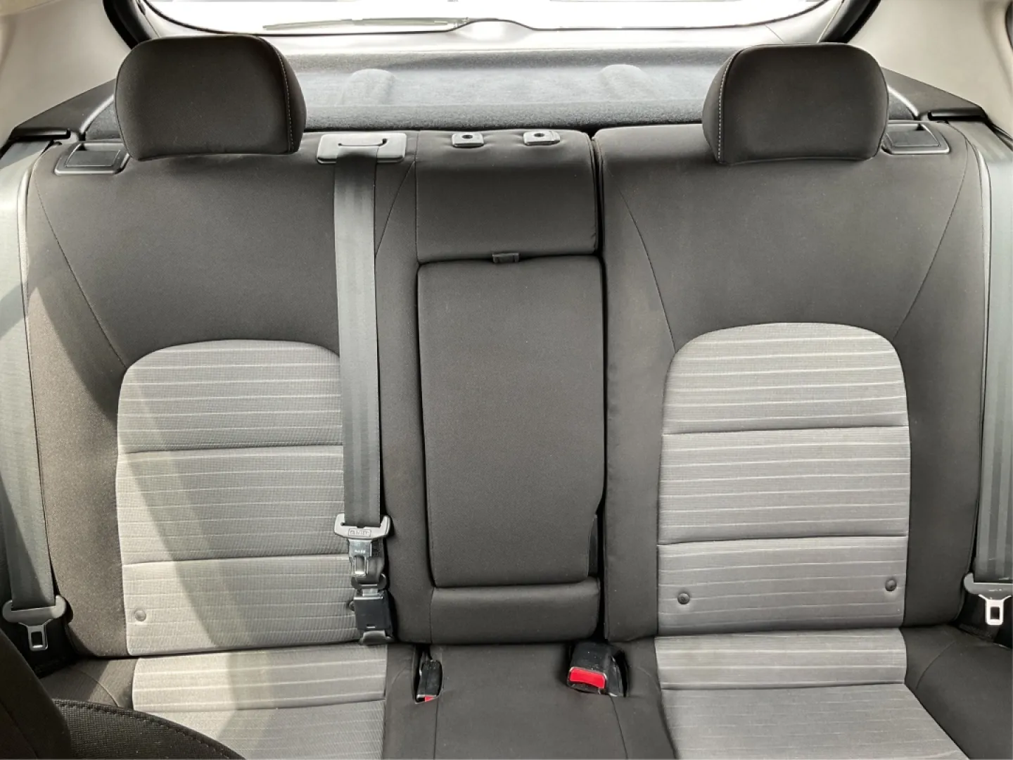 2014 Kia Forte EX (KNAFX5A88E5) with an 2L I-4 gasoline direct injection engine, located at 1099 N County Rd 25A, Troy, OH, 45373, (937) 908-9800, 40.057079, -84.212883 - **Discover Your Next Adventure with the 2014 Kia Forte EX at Advantage Car and Credit!**<br /> <br /> Are you ready to elevate your daily commute or embark on weekend adventures? The 2014 Kia Forte EX is the perfect companion, whether you're navigating the bustling streets of Fairborn, OH, or hittin - Photo#14