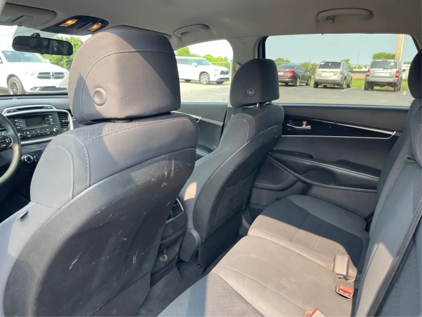 2017 Kia Sorento 2.4L L (5XYPG4A3XHG) with an 2.4L I-4 gasoline direct injection engine, located at 1230 East Main St, Xenia, OH, 45385, (937) 908-9800, 39.688026, -83.910172 - **Adventure Awaits with the 2017 Kia Sorento at Advantage Car and Credit!**<br /> <br /> Are you ready to elevate your family's weekend adventures or streamline your daily commute? Look no further than the 2017 Kia Sorento, available now at Advantage Car and Credit in Fairborn, OH! This spacious SUV - Photo#10