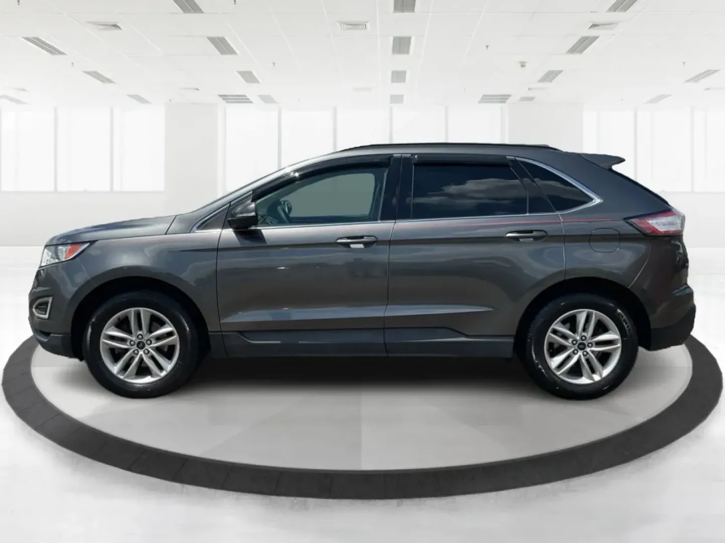 2016 Ford Edge SEL (2FMPK3J91GB) with an 3.5L V-6 DOHC engine, located at 8750 N County Rd 25A, Piqua, OH, 45356, (937) 908-9800, 40.164391, -84.232513 - **Experience the Road Ahead with the 2016 Ford Edge SEL - Your Adventure Awaits!**<br /> <br /> Are you ready for your next road trip or family outing? The 2016 Ford Edge SEL is not just a car; it's a versatile SUV that caters to your lifestyle needs, making it the perfect companion for growing fami - Photo#5