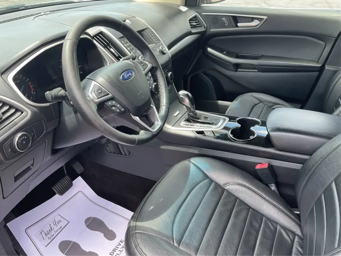 2016 Ford Edge SEL (2FMPK3J91GB) with an 3.5L V-6 DOHC engine, located at 8750 N County Rd 25A, Piqua, OH, 45356, (937) 908-9800, 40.164391, -84.232513 - **Experience the Road Ahead with the 2016 Ford Edge SEL - Your Adventure Awaits!**<br /> <br /> Are you ready for your next road trip or family outing? The 2016 Ford Edge SEL is not just a car; it's a versatile SUV that caters to your lifestyle needs, making it the perfect companion for growing fami - Photo#9